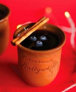 Gluhwein_mulled_wine_sml.jpg