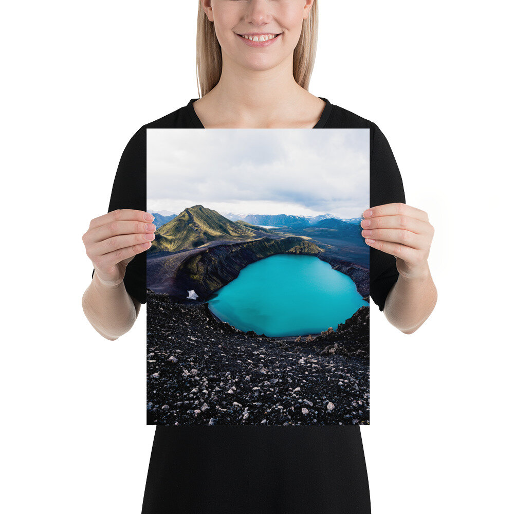 _DSC9804-Edit-3_mockup_Person_Person_30x40-cm.jpg