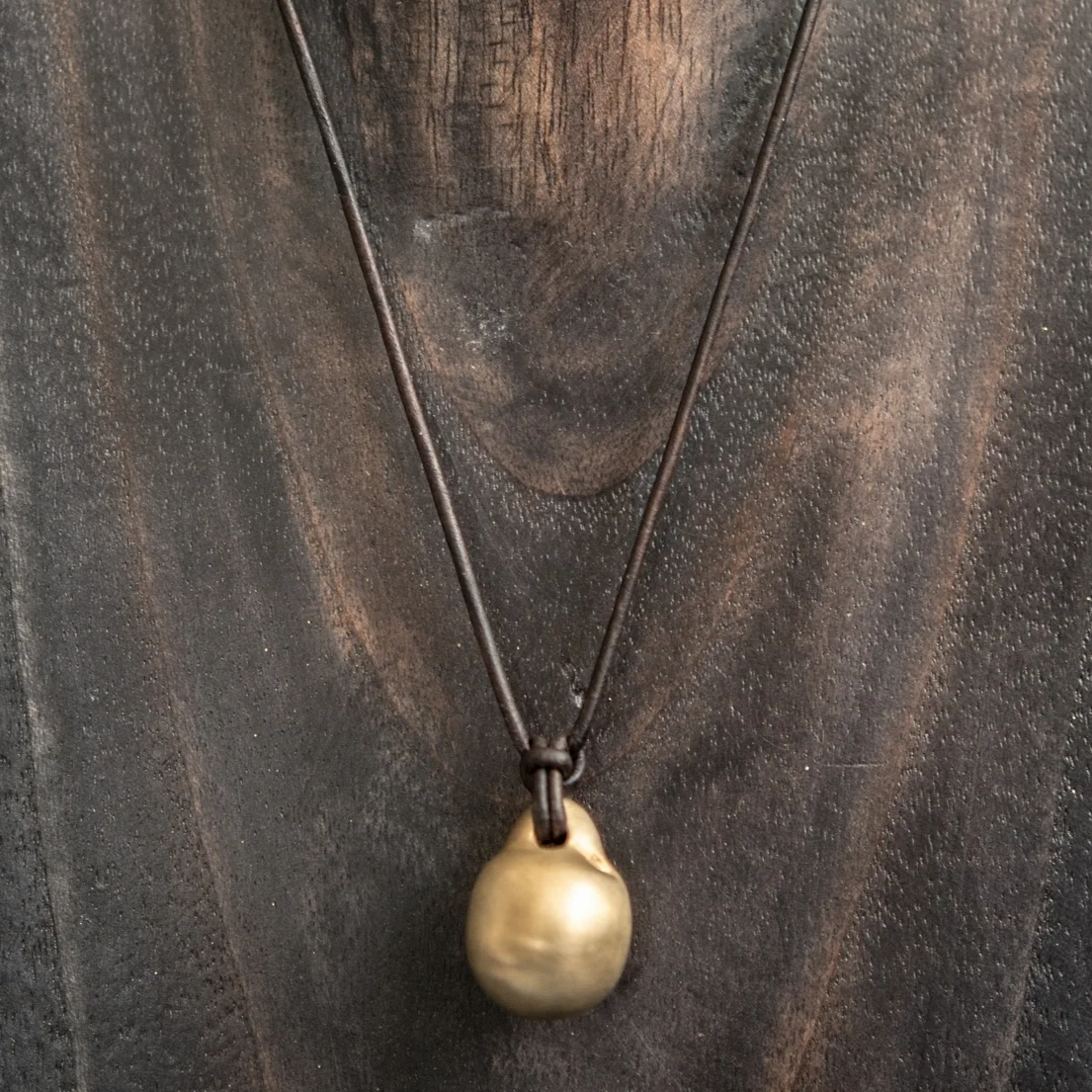 Cast Pearl Drop Necklace II