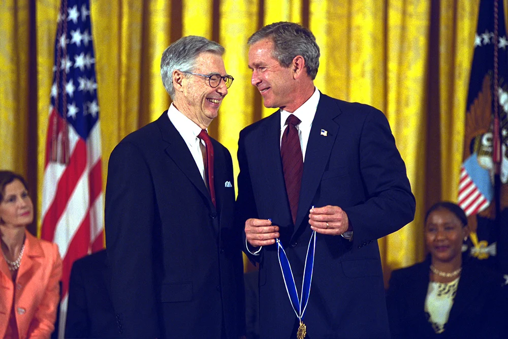 President_George_W._Bush_Presents_the_Presidential_Medal_of_Freedom_Award_to_Fred_Rogers.jpg