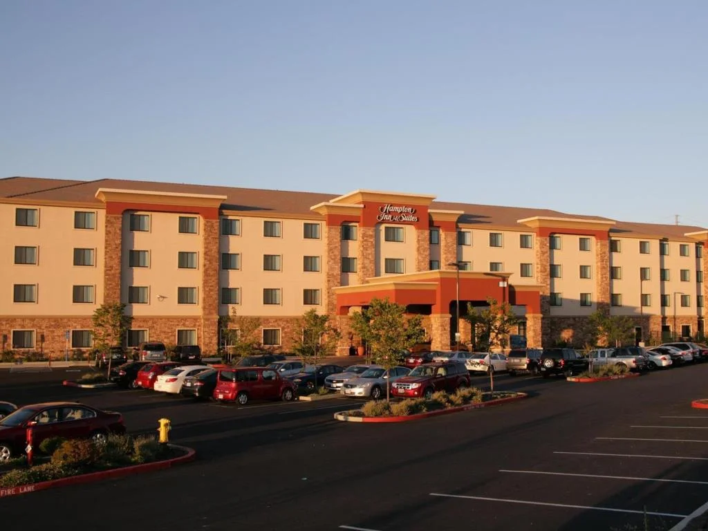 Folsom - HIS Building.jpg