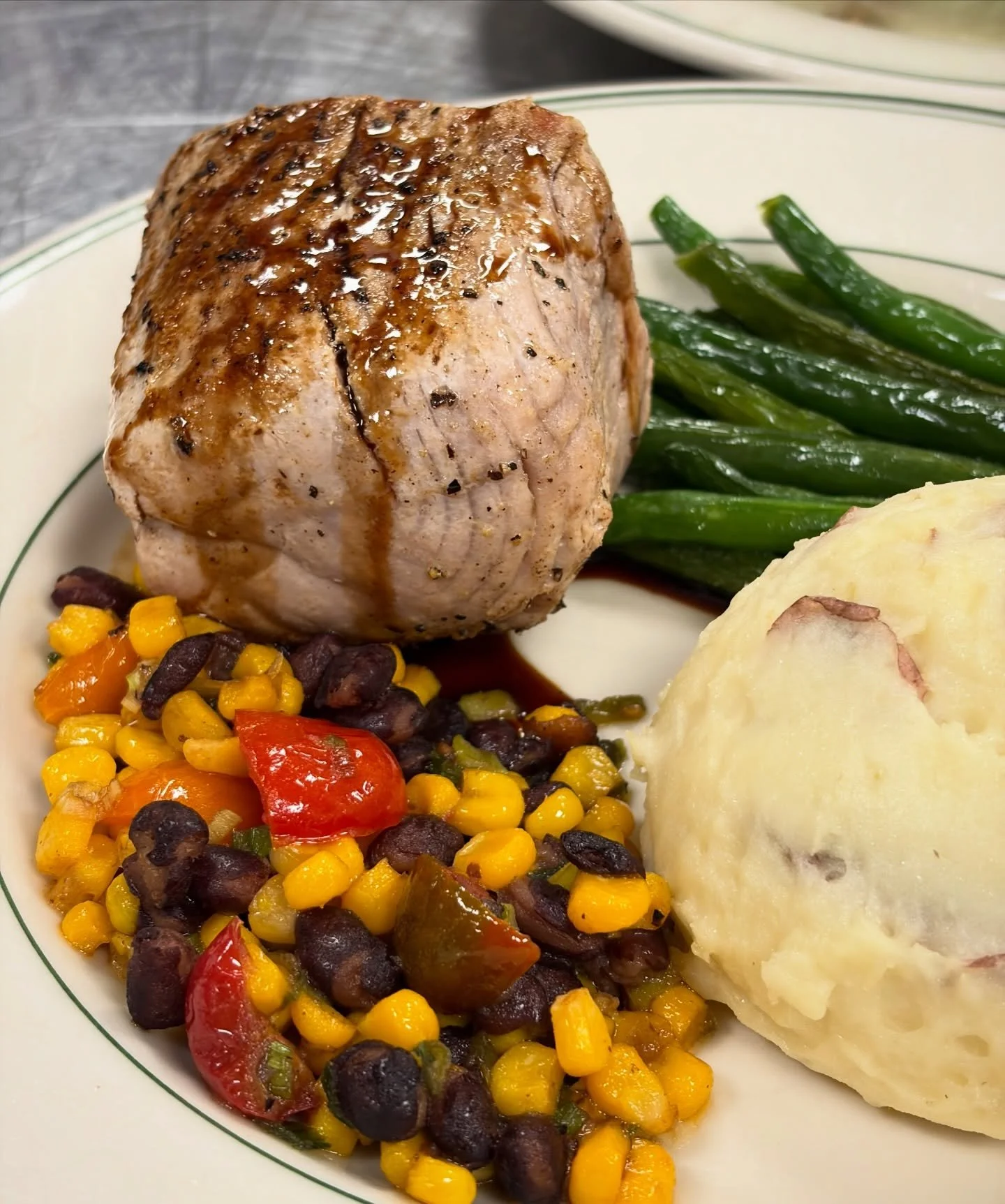 Tuna perfected 🎣 For reservations, call 601.957.8000