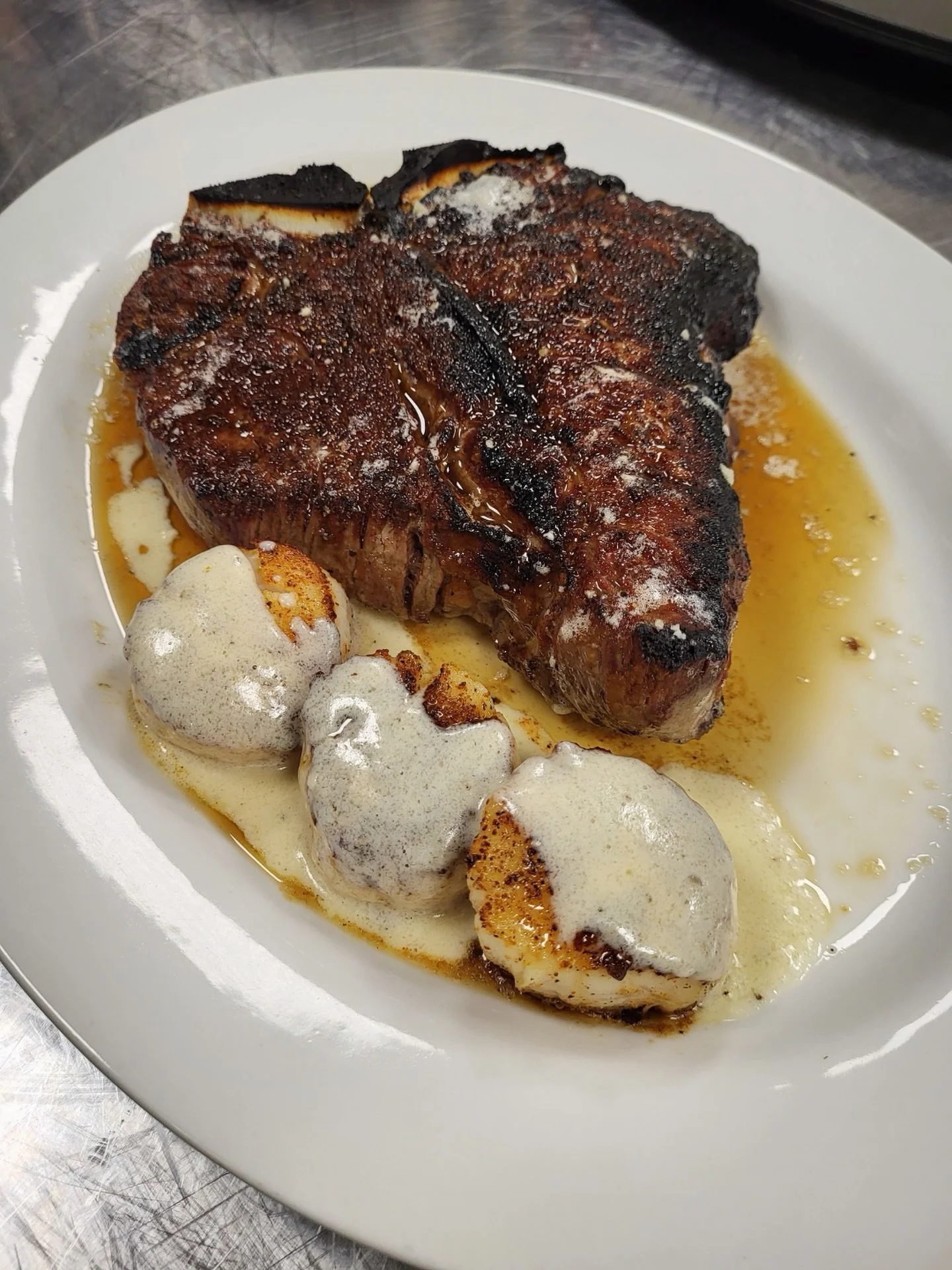 To share or NOT to share?? 🥩
For reservations, call 601.957.8000