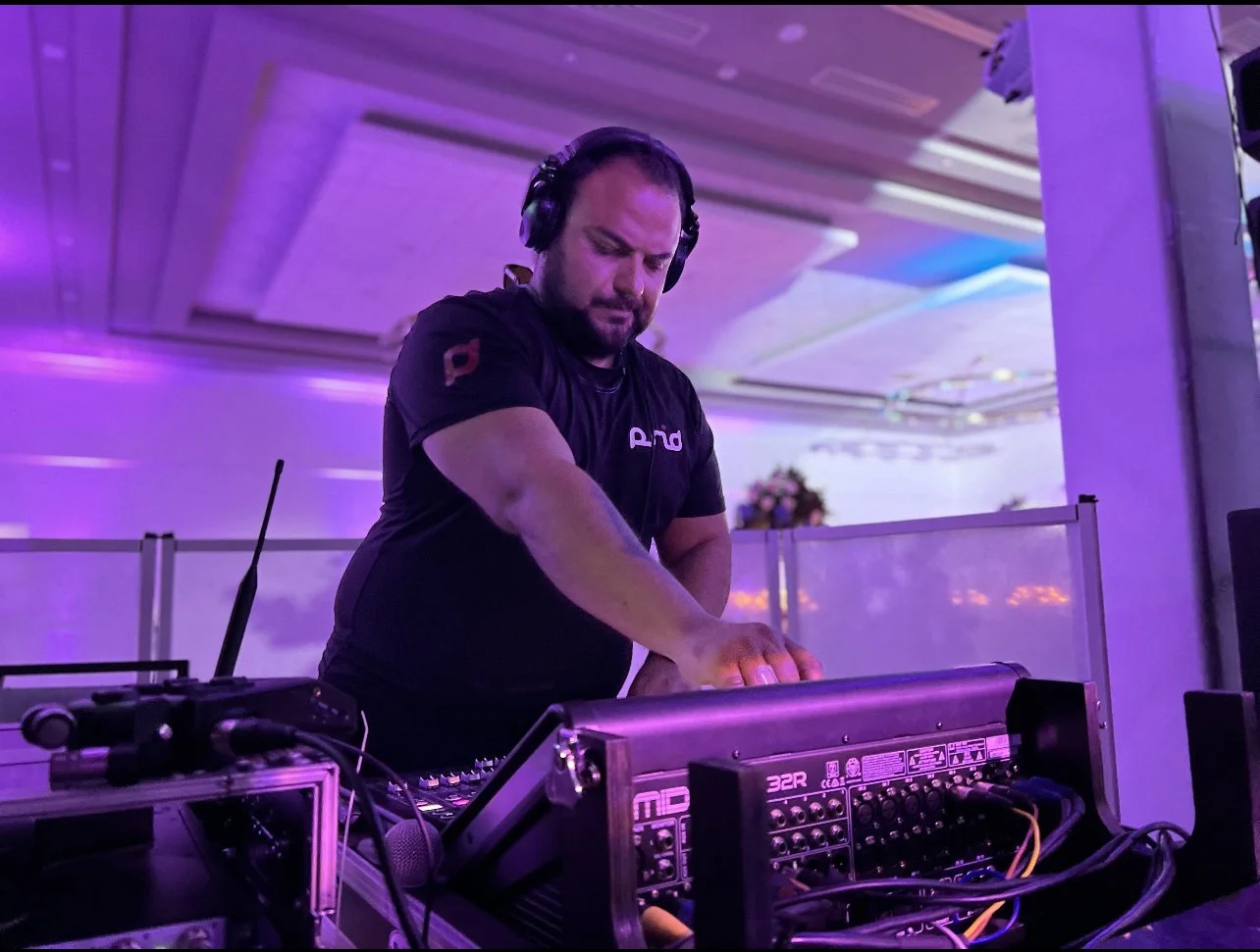 Daniel Batatino, un talentoso joven venezolano queTrabaja tras bastidores en el éxito de grandes producciones del entretenimiento en Estados Unidos