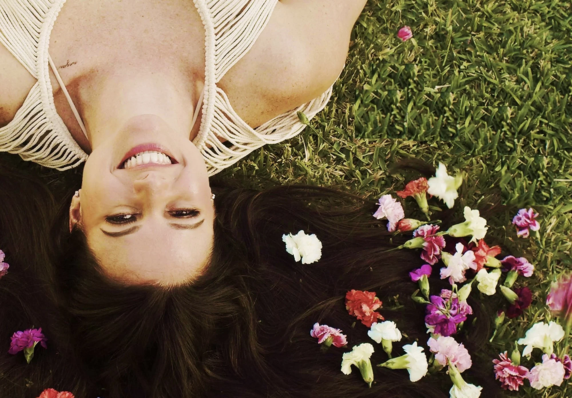 La cantautora venezolana Angie Beiner estrena su nuevo sencillo pop-latino con sonidos tropicales “Date”