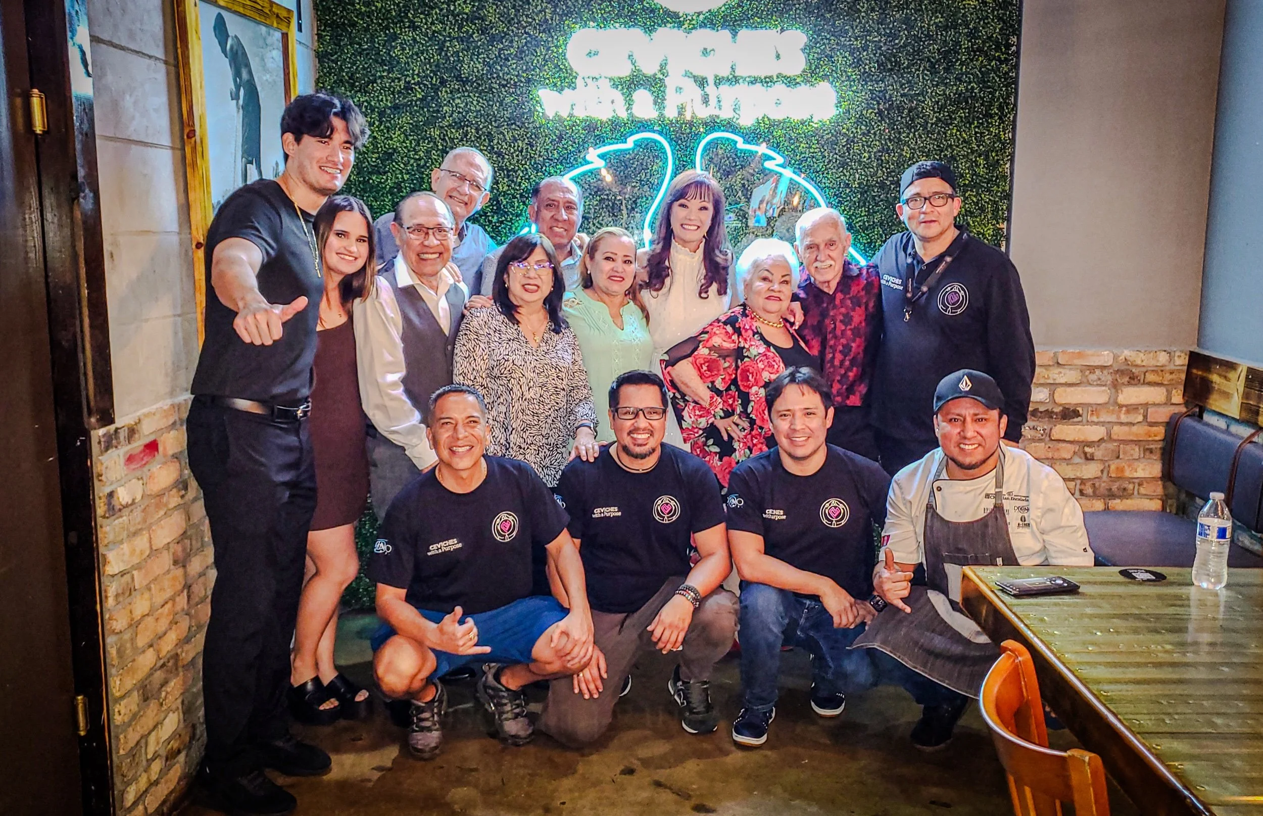 CEVICHES CON PROPÓSITO REALIZÓ SU SEXTA CENA BENÉFICA CONTINUANDO CON LA MISIÓN DE APOYAR A LAS MADRES SOLTERAS 