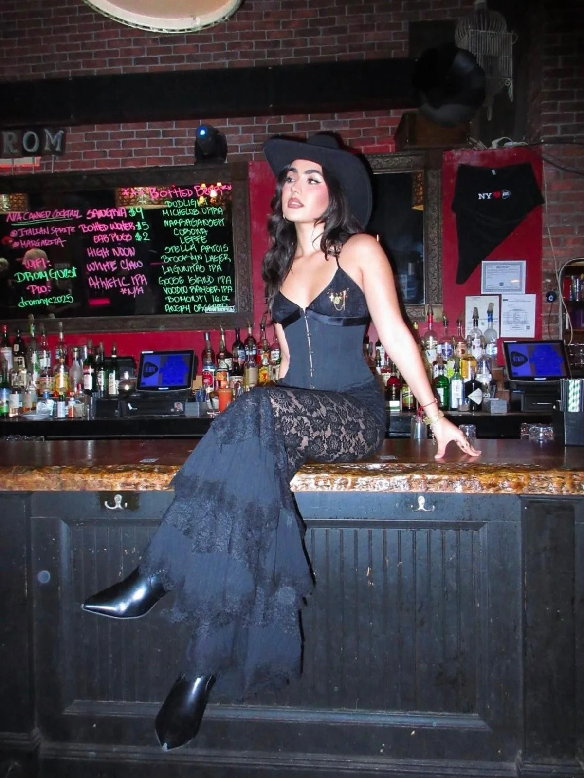 MARIANGELA SE APODERA DE NUEVA YORK: REGRESA A SUS RAÍCES EN LA LATIN ALTERNATIVE MUSIC CONFERENCE CON UN EMOCIONANTE SHOWCASE Y CELEBRA NOMINACIÓN A LOS PREMIOS JUVENTUD