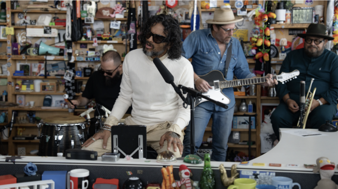 DRACO ROSA ÍNTIMO, COMPLETO Y SIN FILTROS EN  EL TINY DESK DE NPR MUSIC