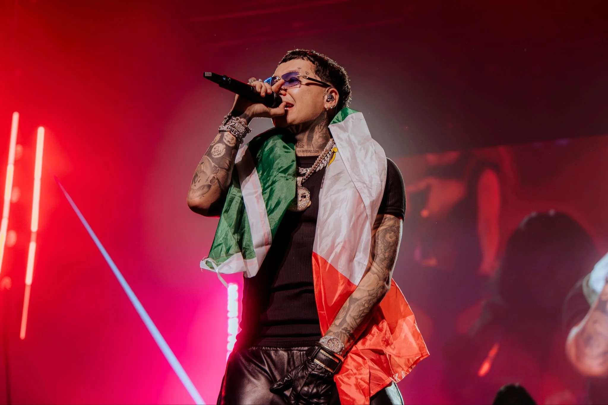 La Superestrella Colombiana Blessd Logra Sold Out En El Palacio De Los Deportes De México
