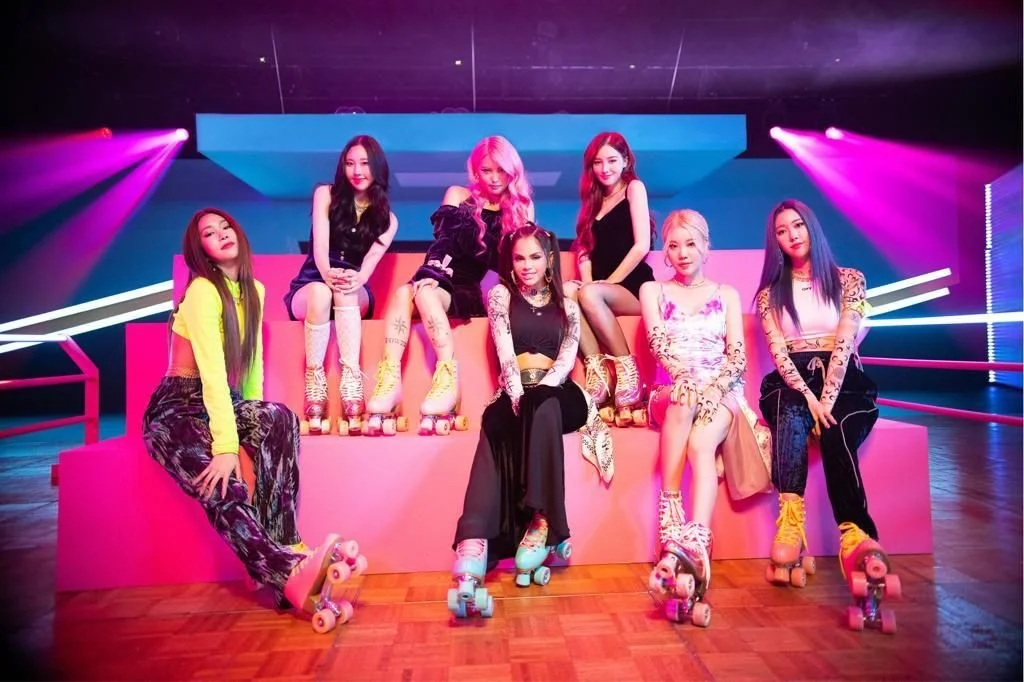 5 DATOS QUE NO SABÍAS SOBRE LA FILMACIÓN DEL VIDEO MUSICAL DE “YUMMY YUMMY LOVE” DE MOMOLAND Y NATTI NATASHA