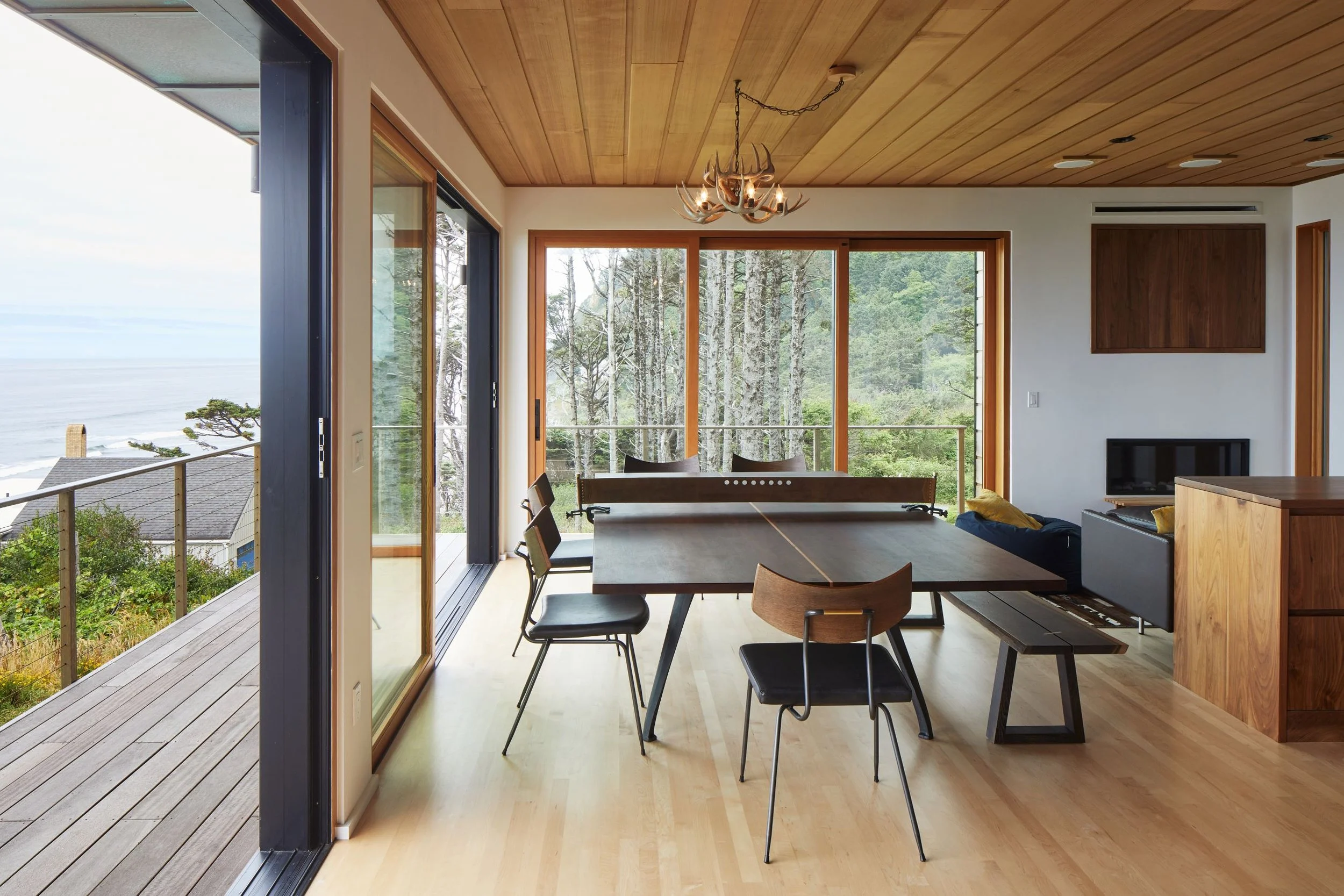 Falcon Cove Residence — Open Concept Architecture