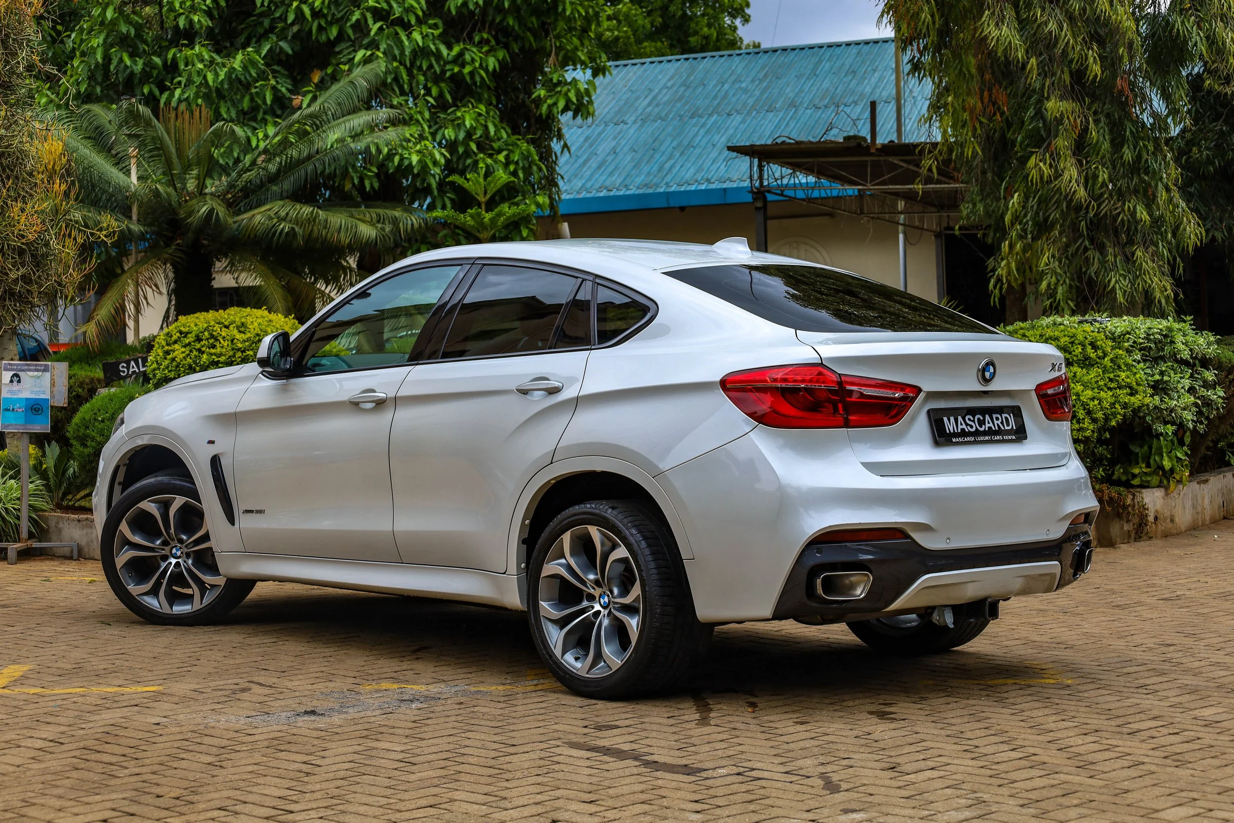 The BMW X6 — MASCARDI