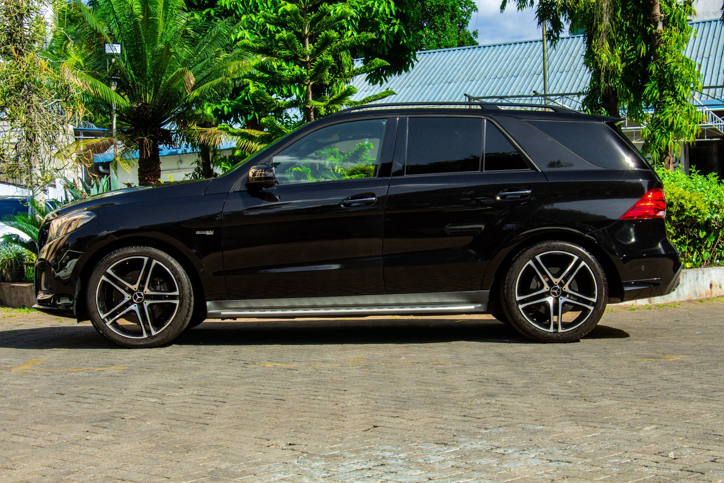 GLE 43-3.jpg