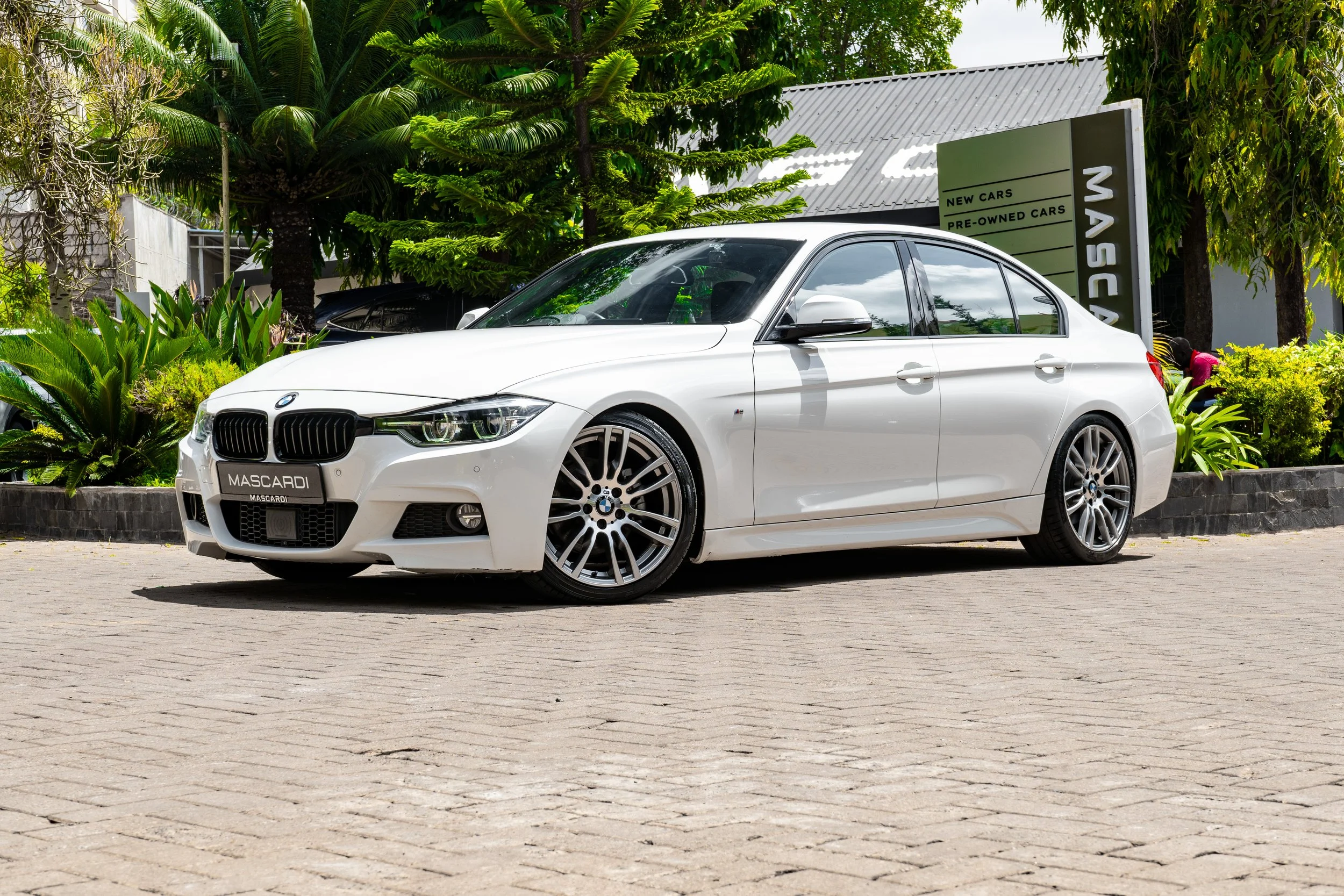 BMW 320i M-Sport Package