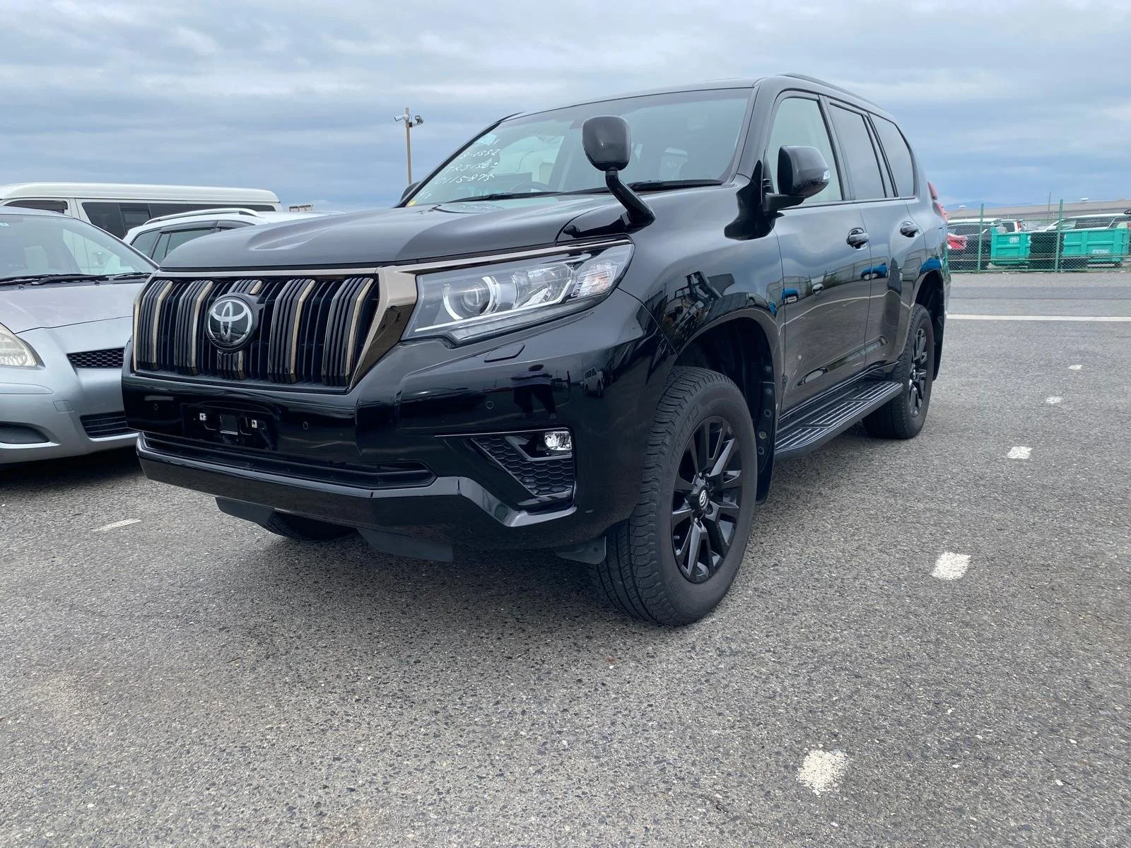 Incoming Toyota Land Cruiser Prado TX