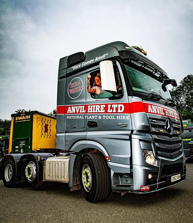 Another of the gang that regularly joined in with supporting the NHS. As you can witness, a definite thumbs up📷👍Nikon-Df

#nikontop #nikonartists #nikoneurope #nikon_portrait #nikonitalia #ricohmafia #streettogs #35mmstreetphotography #streetphotog