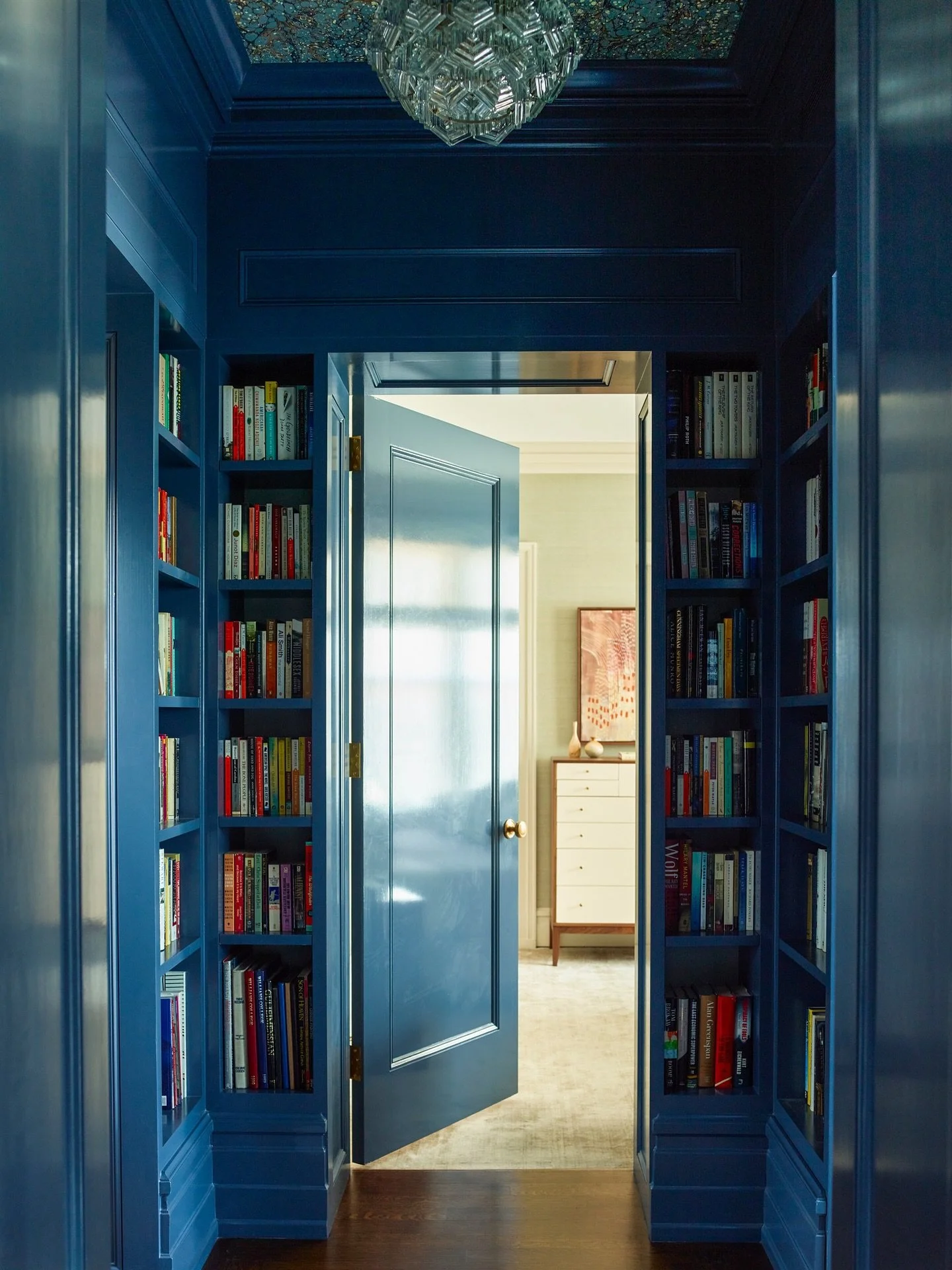 It&rsquo;s easy to skip over the pass-through spaces in your home. However, we love to find opportunities in these spaces and add function to them. We think that when you give them the attention they deserve, something magical can happen. ⁠
⁠
⁠
⁠
⁠
⁠