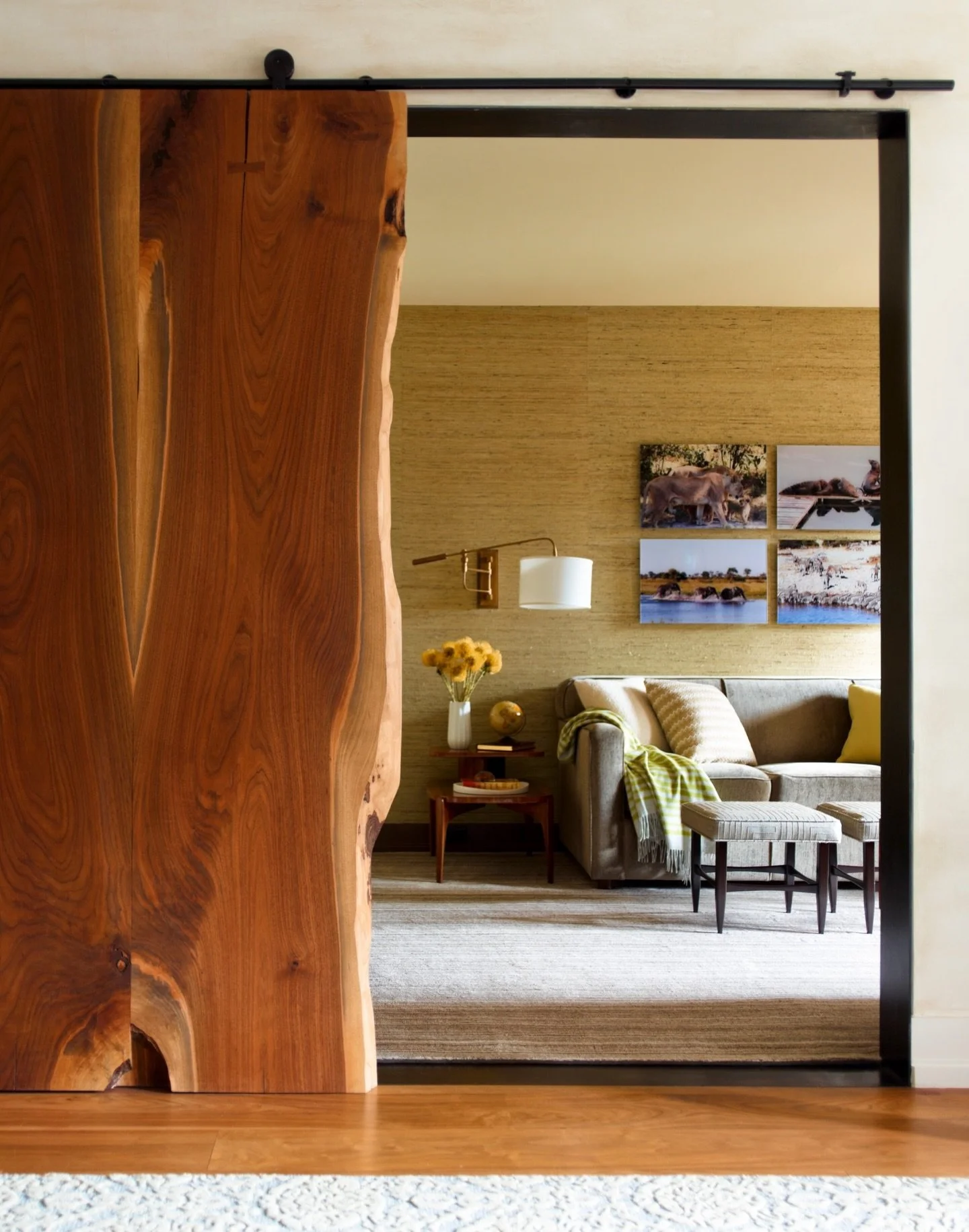 We decided to keep this live-edge sliding door during the renovation. It added drama to the space and it&rsquo;s something you don&rsquo;t often see in a Manhattan apartment. ⁠
⁠
⁠
⁠
⁠
⁠
⁠📷 @ericpiasecki⁠
⁠
⁠
⁠
⁠
⁠
⁠
#gideonmendelson #whatdesigncand