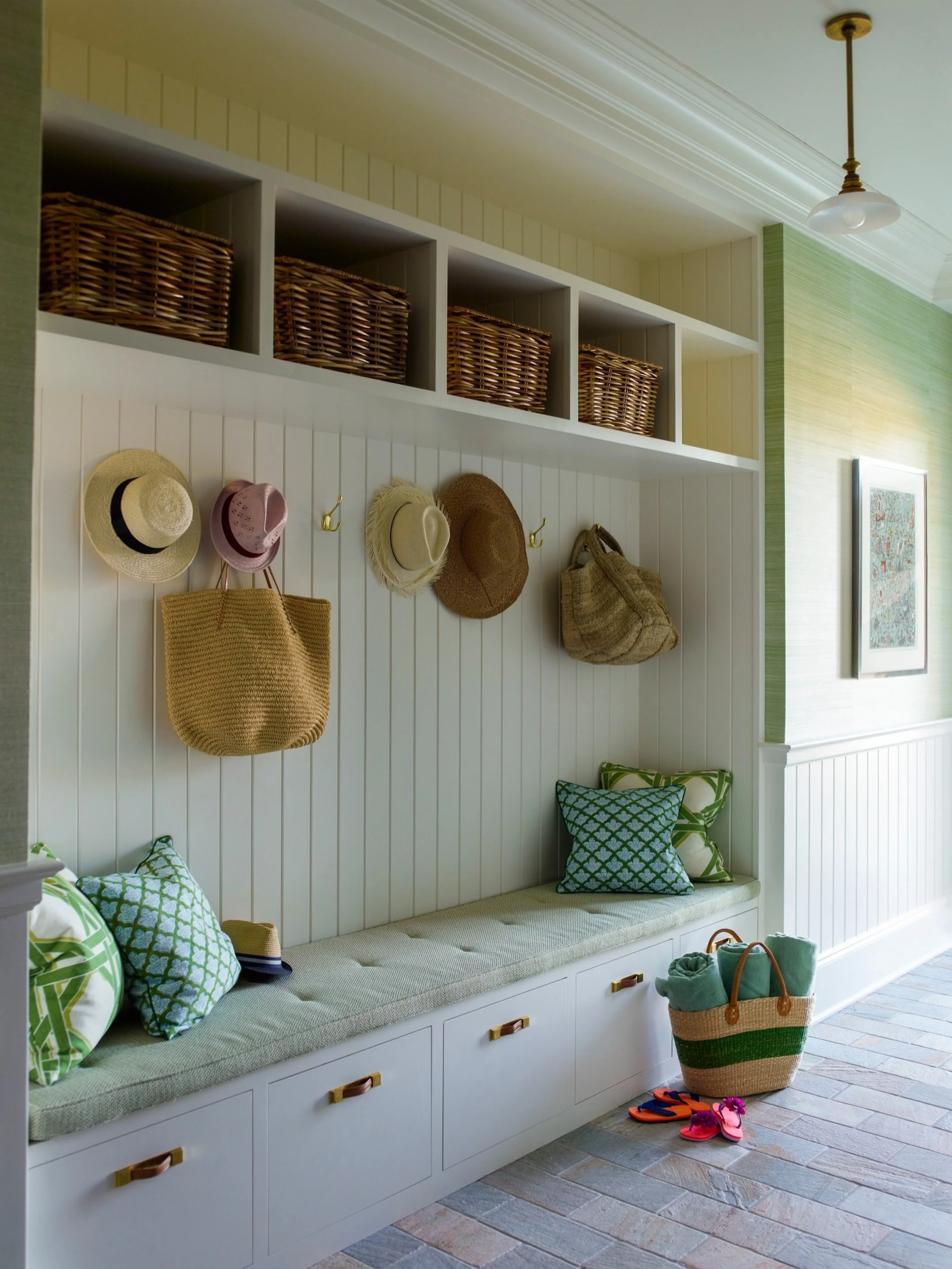 A place for everything and everything in its place - that&rsquo;s my thinking when it comes to millwork design. ⁠
⁠
⁠
⁠
⁠
📷 @ericpiasecki⁠
⁠
⁠
⁠
⁠
#gideonmendelson #whatdesigncando #mendelsongroup #millworkdesign #organizationideas