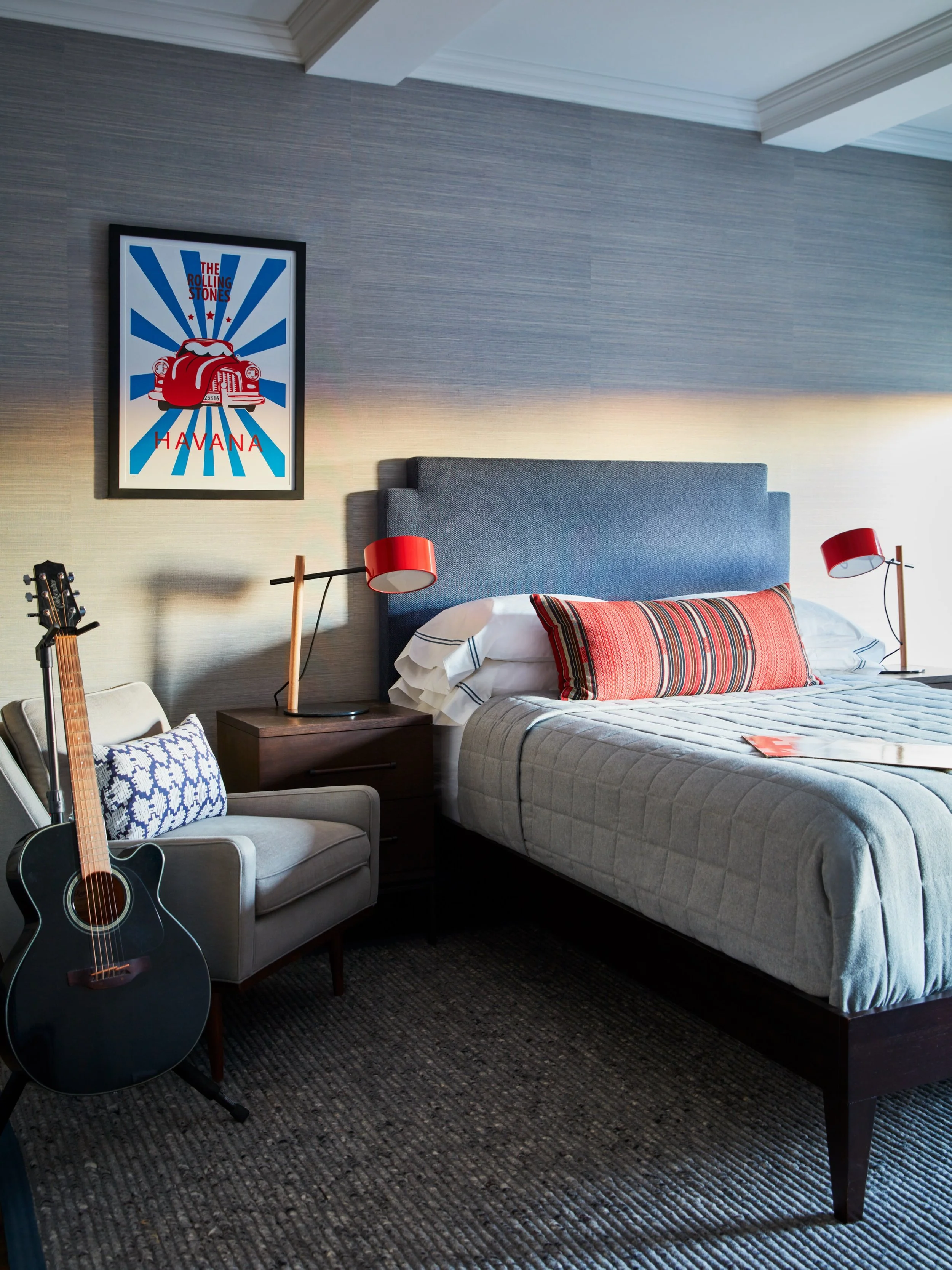 A red, white, and blue color story for a boy&rsquo;s room on the Upper West Side. ⁠
⁠
⁠
⁠
📷 @timlenzstudio⁠
⁠
⁠
⁠
⁠
#gideonmendelson #whatdesigncando #mendelsongroup #kidsbedroom #kidsbedroomdecor