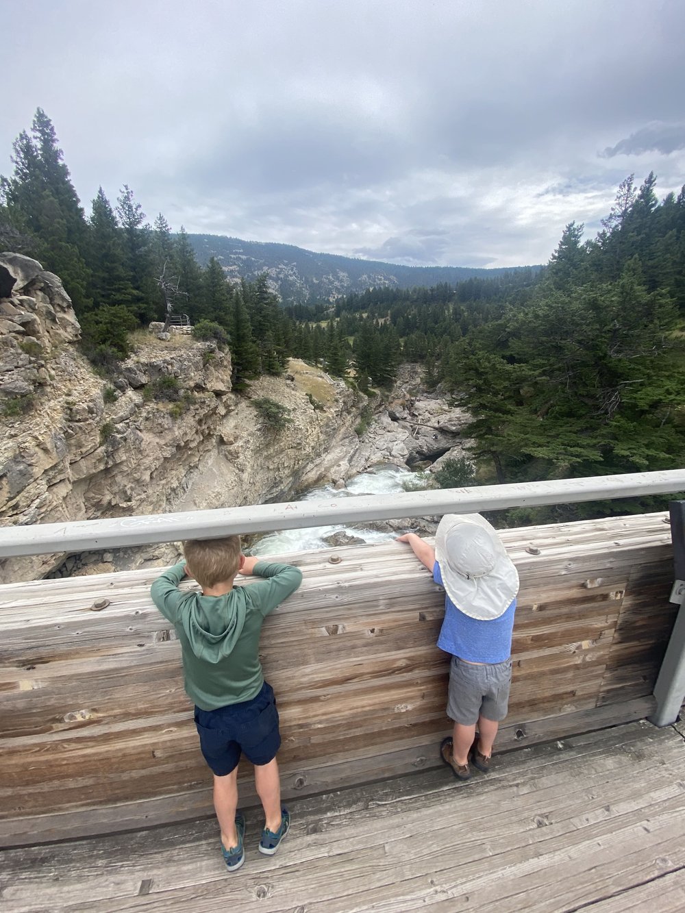 Natural-Bridge-Falls-Montana.jpeg