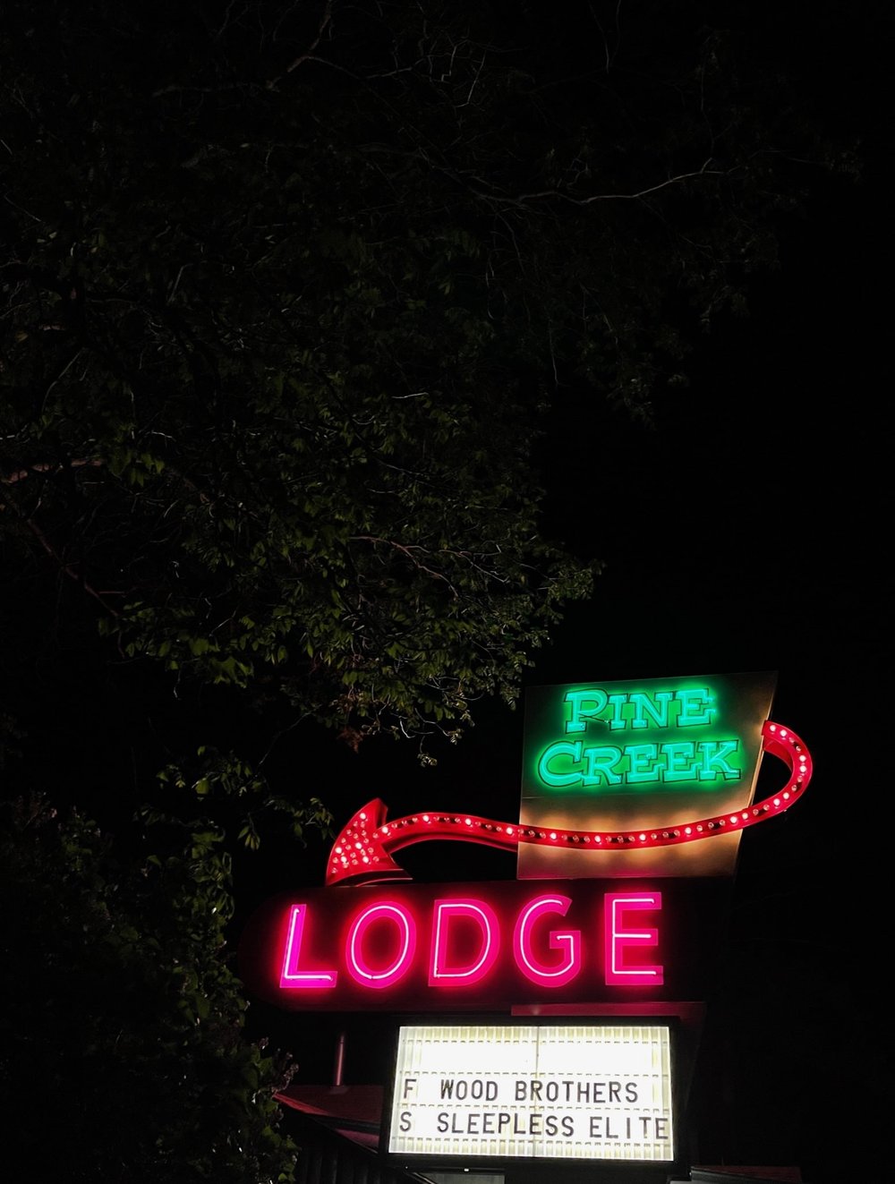 Pine-Creek-Lodge-Paradise-Valley-Montana.JPG