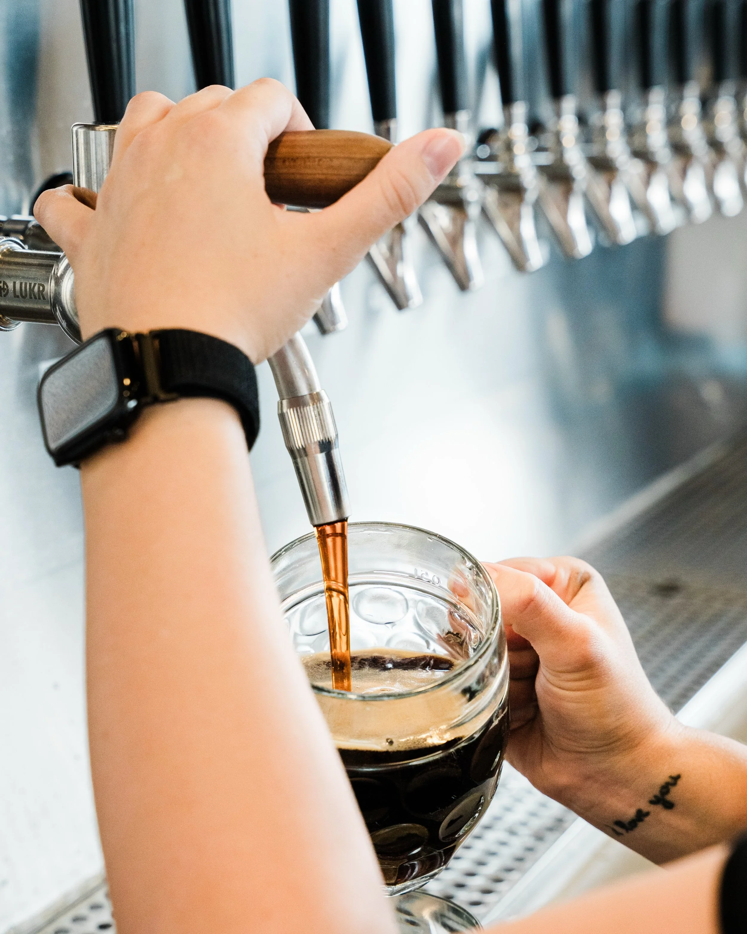 HELLO WEEKEND 

The taproom&rsquo;s open and the weekend&rsquo;s calling. Come post up with a fresh pour, work your way through the fresh sheet, and settle in; friends, cold beer, good company. Whether you&rsquo;re grabbing one pint or filling the fr