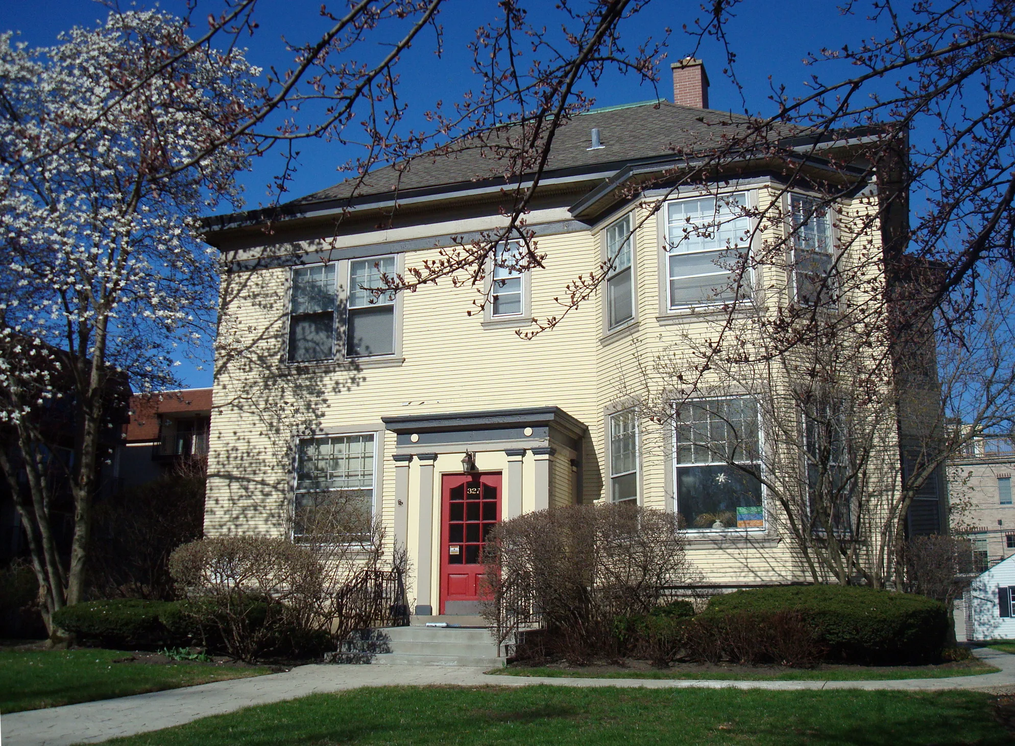 327-home-03.jpg