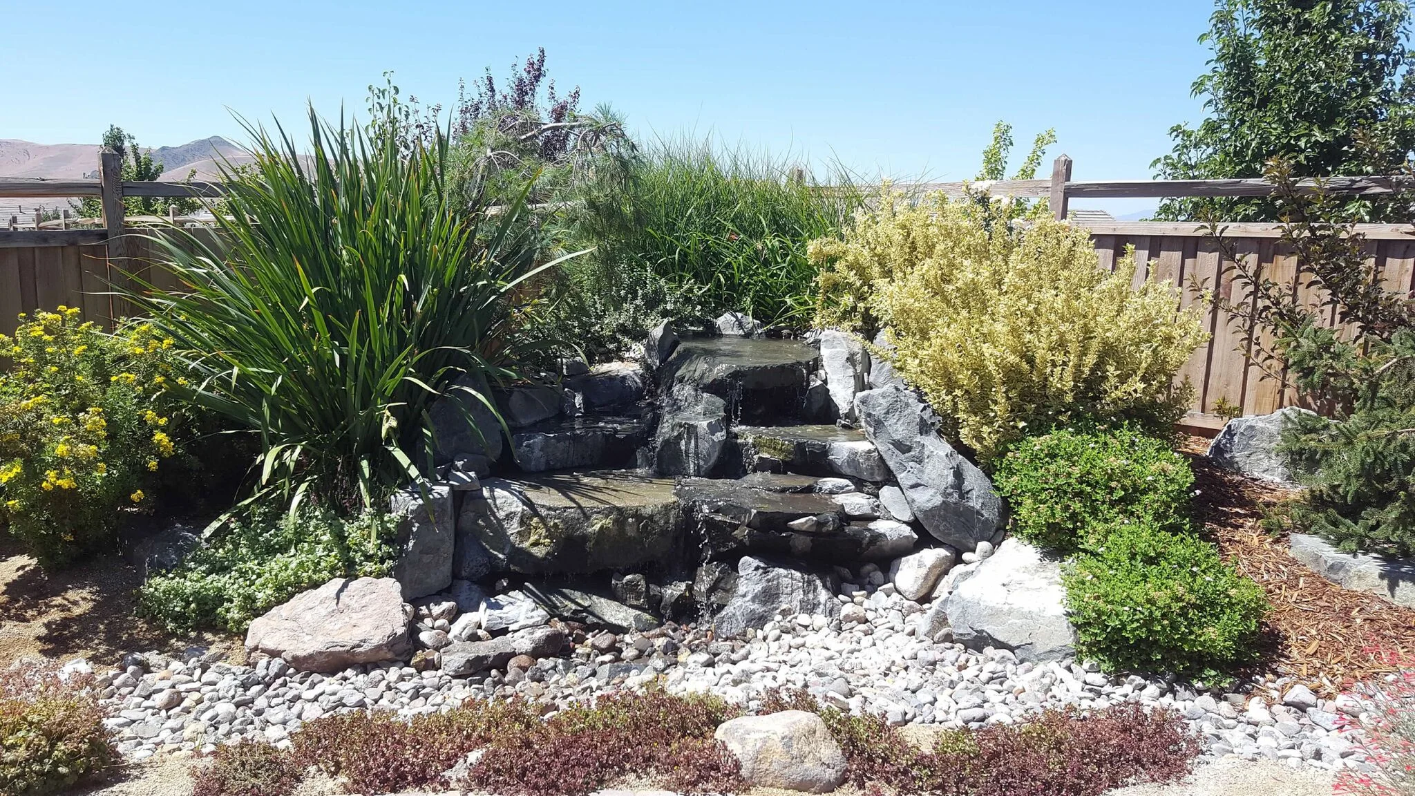 hillside-landscaping-water-feature.jpeg