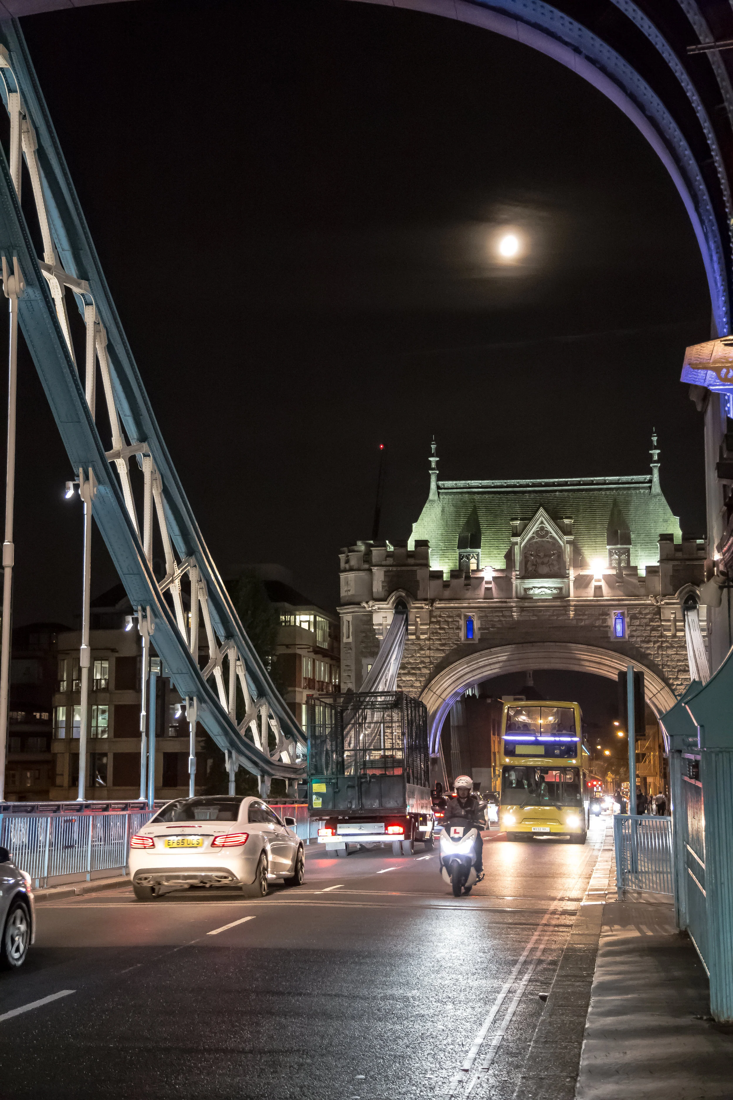 tower bridge second column moon.jpg