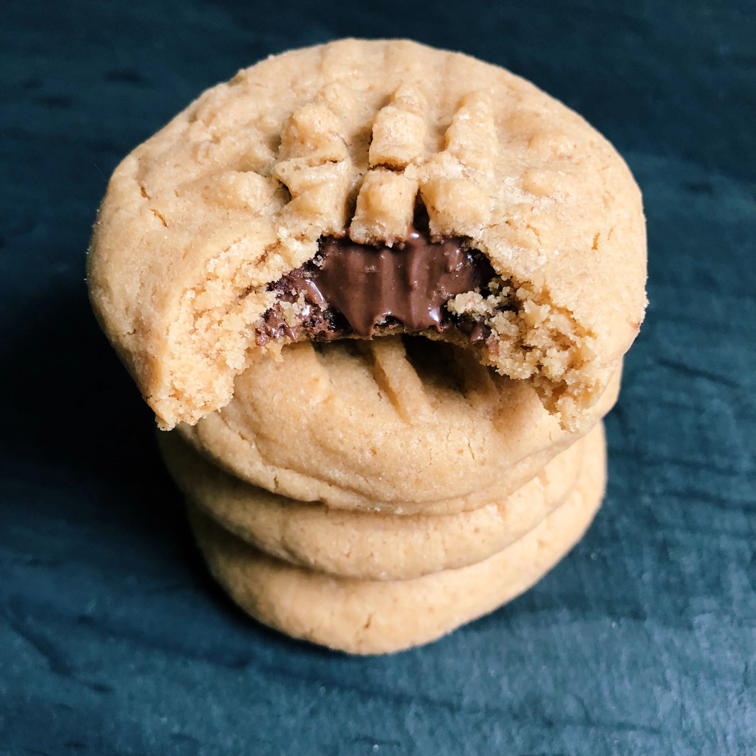 Nutella Stuffed Peanut Butter Cookies