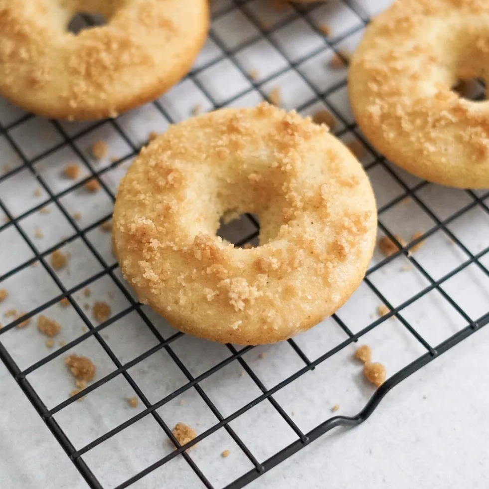 Crumb Cake Donuts