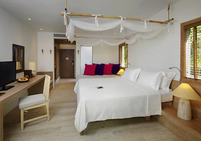 Hotel Room 1.jpg
