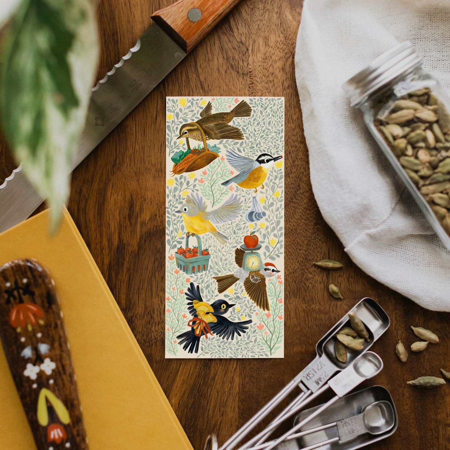 ingredient delivery bird bookmark 🌿

.
.

#bookstagram #bookmark #bookshelf #bookish #acrylagouache #gouache #watercolor #library #booklover #bookworm #kitchen #illustratorsofinstagram&nbsp;#illustrationartists&nbsp;#illo&nbsp;#illustrationdaily&nbs