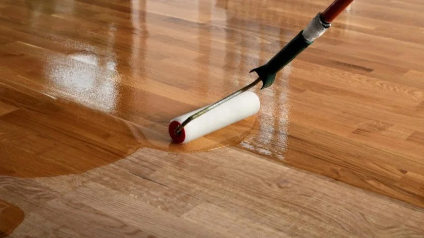 paint-roller-staining-wood-floor-840x560-75.jpg