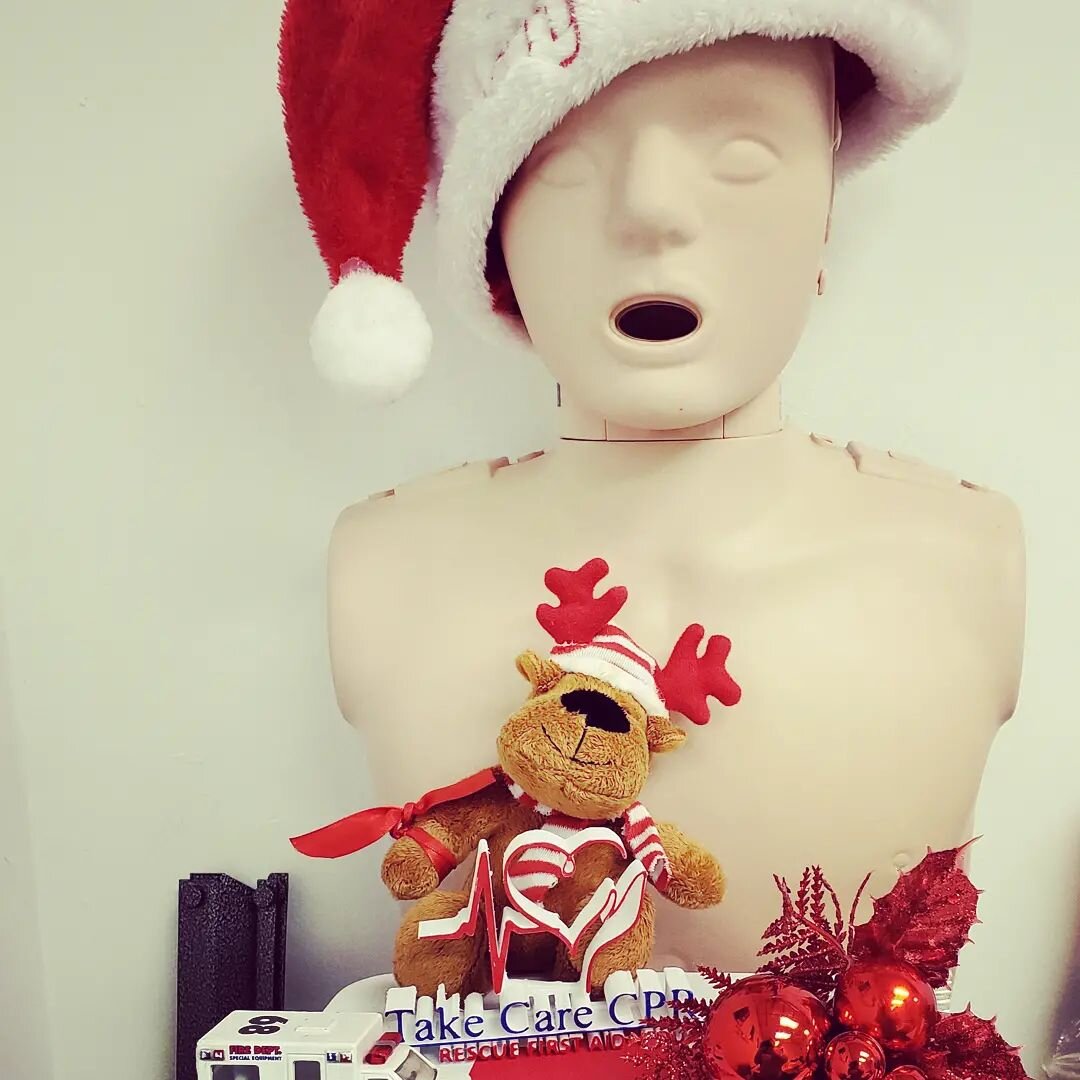 Merry Christmas and happy holidays to all! I am grateful for being able to continue doing this and hope to offer new courses next year! Cal to schedule 732-688-4520 
🌲☺💙❤ 🎁💝 #dontbeabystander #takecarecpr #CPR #BLS #americanheartassociation #youn