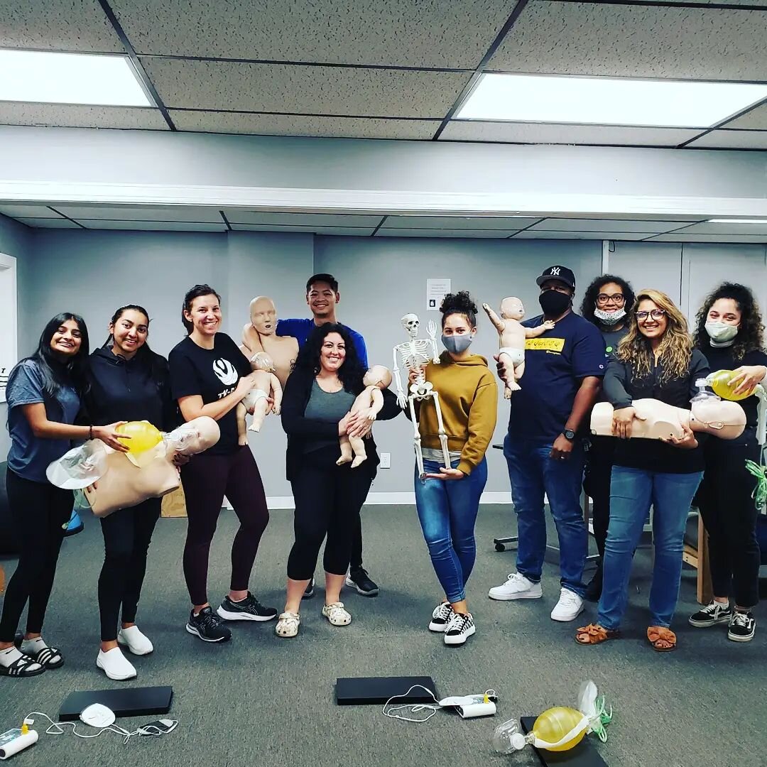 Had a great class with this lovely group @tripropt . They are ready to respond if ever necessary! Thank you for having me!! 😃👏❤
#americanheartassociation #youneverknowwhen #takecarecpr #dontbeabystander #LifeIsWhy #LearnCPR #AED #CPR #BLS 
Call for
