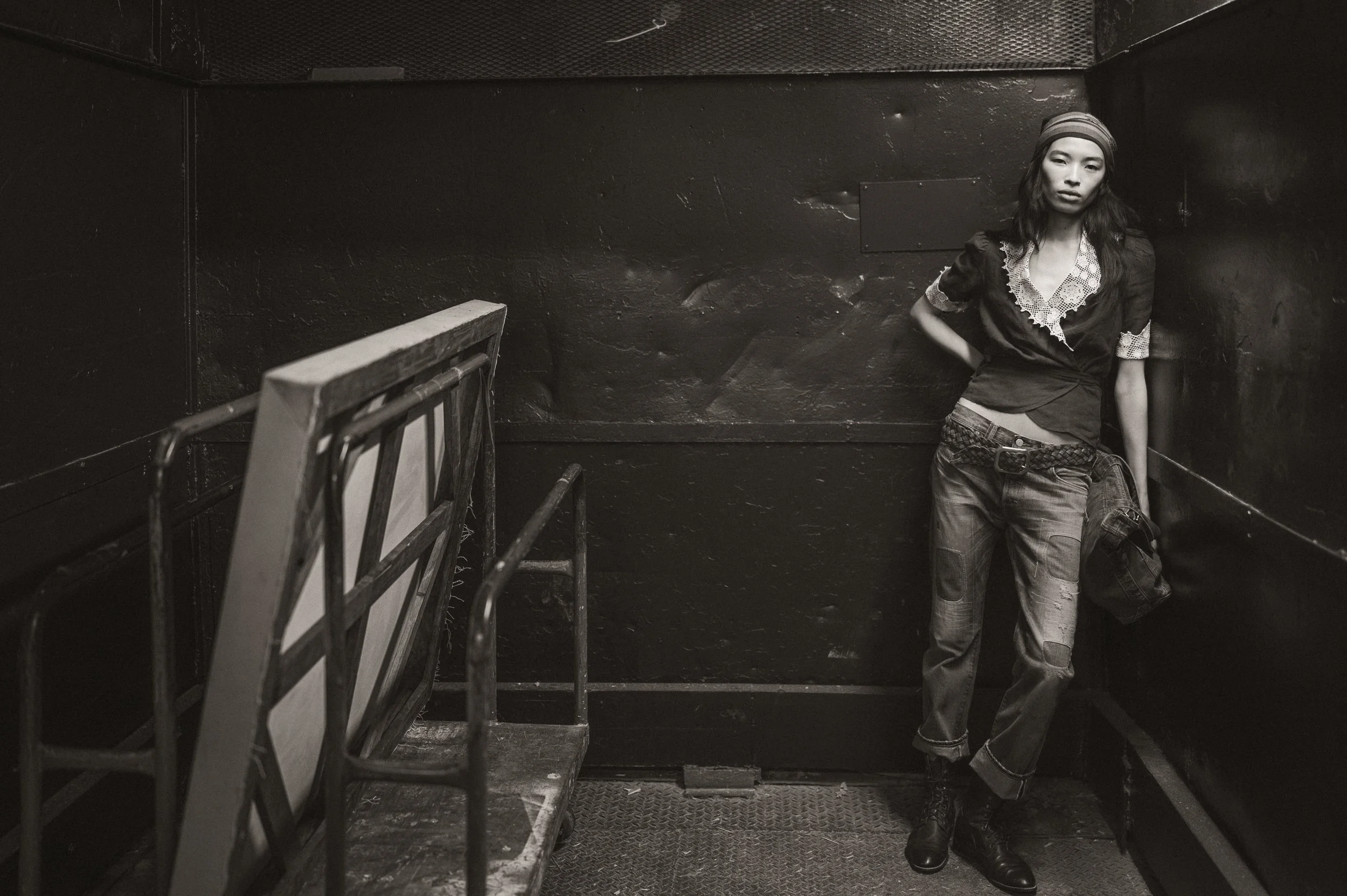WOMENS ARTIST NY-1046996.jpg