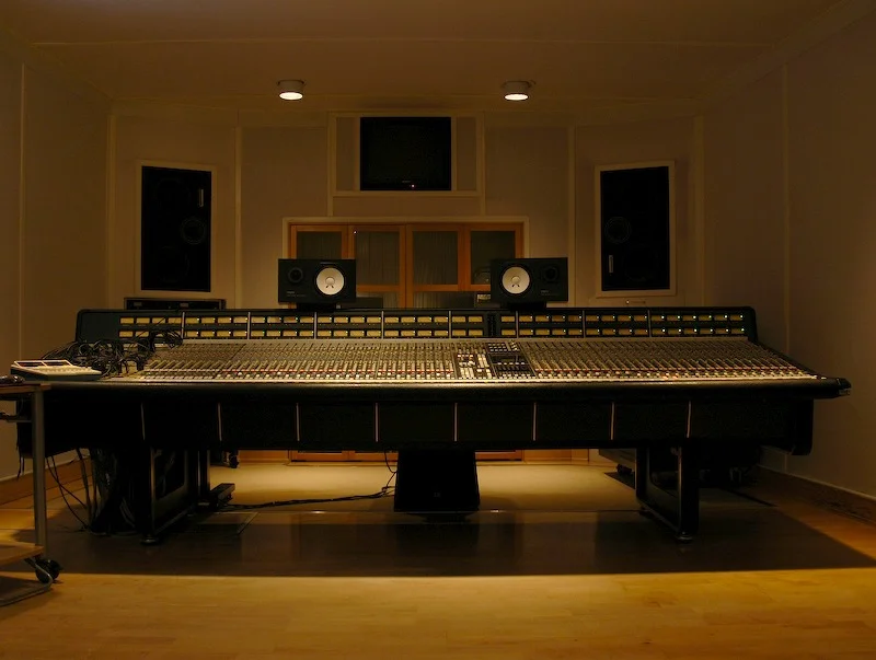 studio1_04.jpg