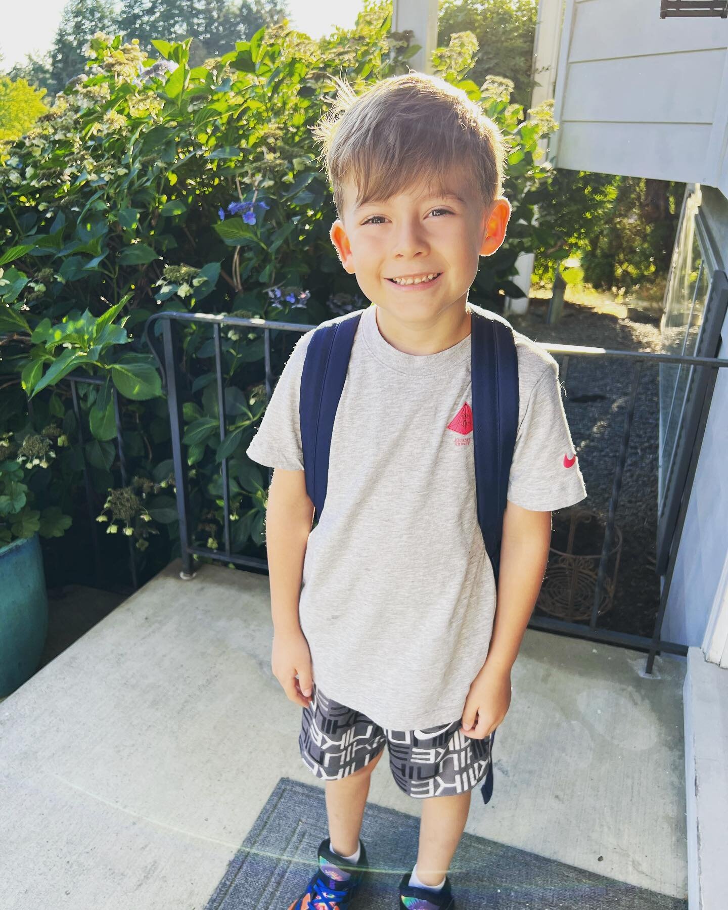 First day of First Grade! His brothers are there to say goodbye 🍎❤️🥰
Transitions are exciting, challenging, and help us grow.. so honored to watch these three boys help each other through the transitions in life ❤️