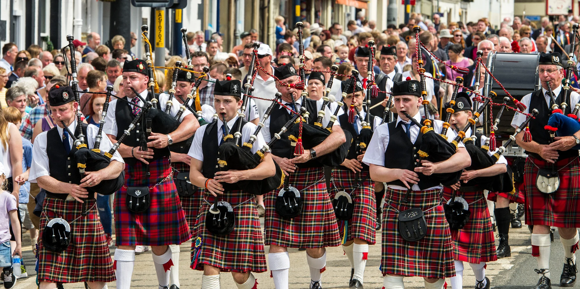TARTAN DAY PARADE Pipe Band Parade — Melbourne Tartan Festival