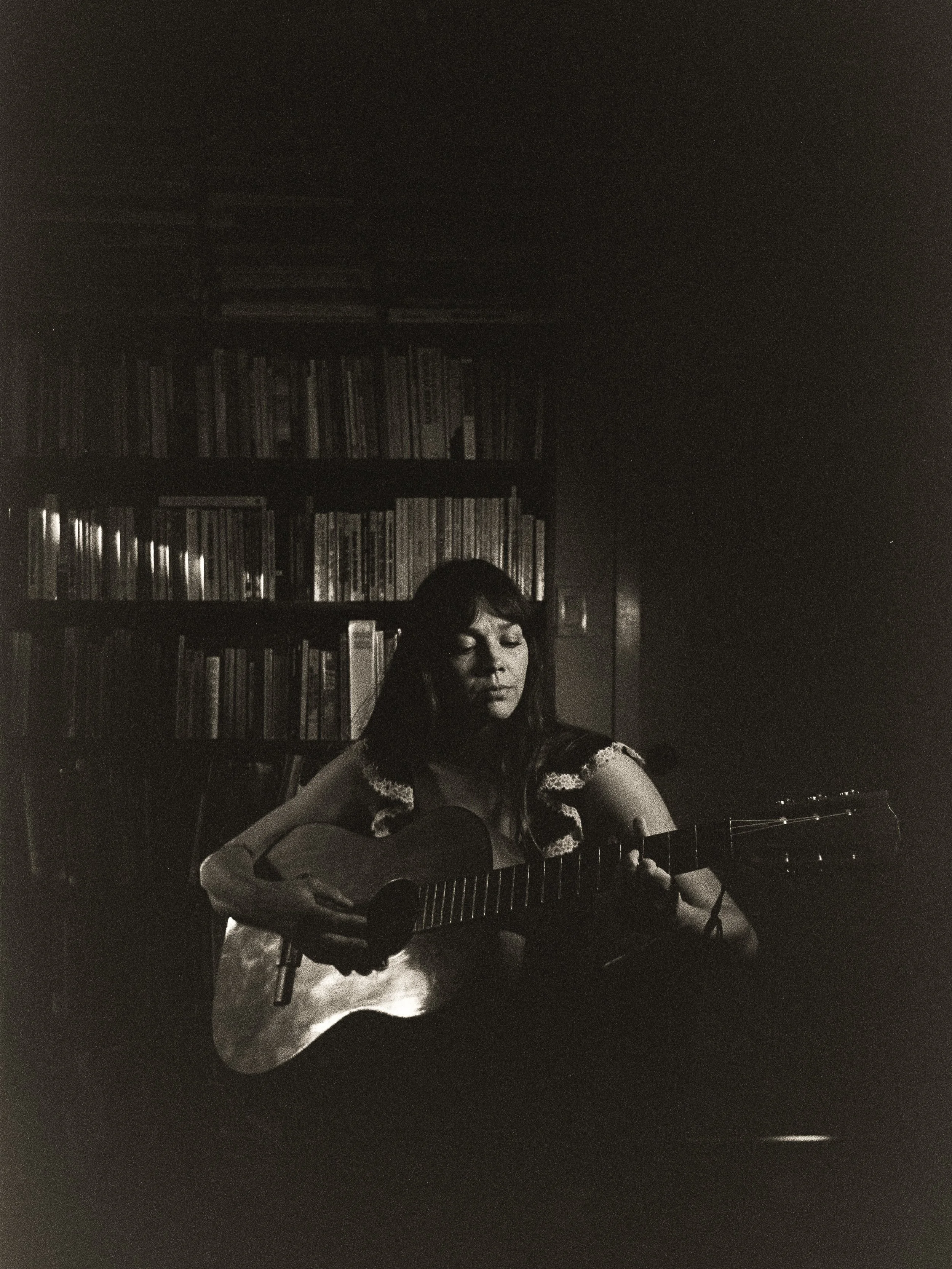 ✨Tonight in Brooklyn✨Mia Wilson, Donald Beaman, Frances De Vargas, and Lane Hartley play @thebroadwaynyc 💫Tickets available now at link in bio🎟️

Thursday October 22nd - 7pm

Mia Wilson @miawilsonmusic 
Donald Beaman @donald_beaman 
Frances De Varg