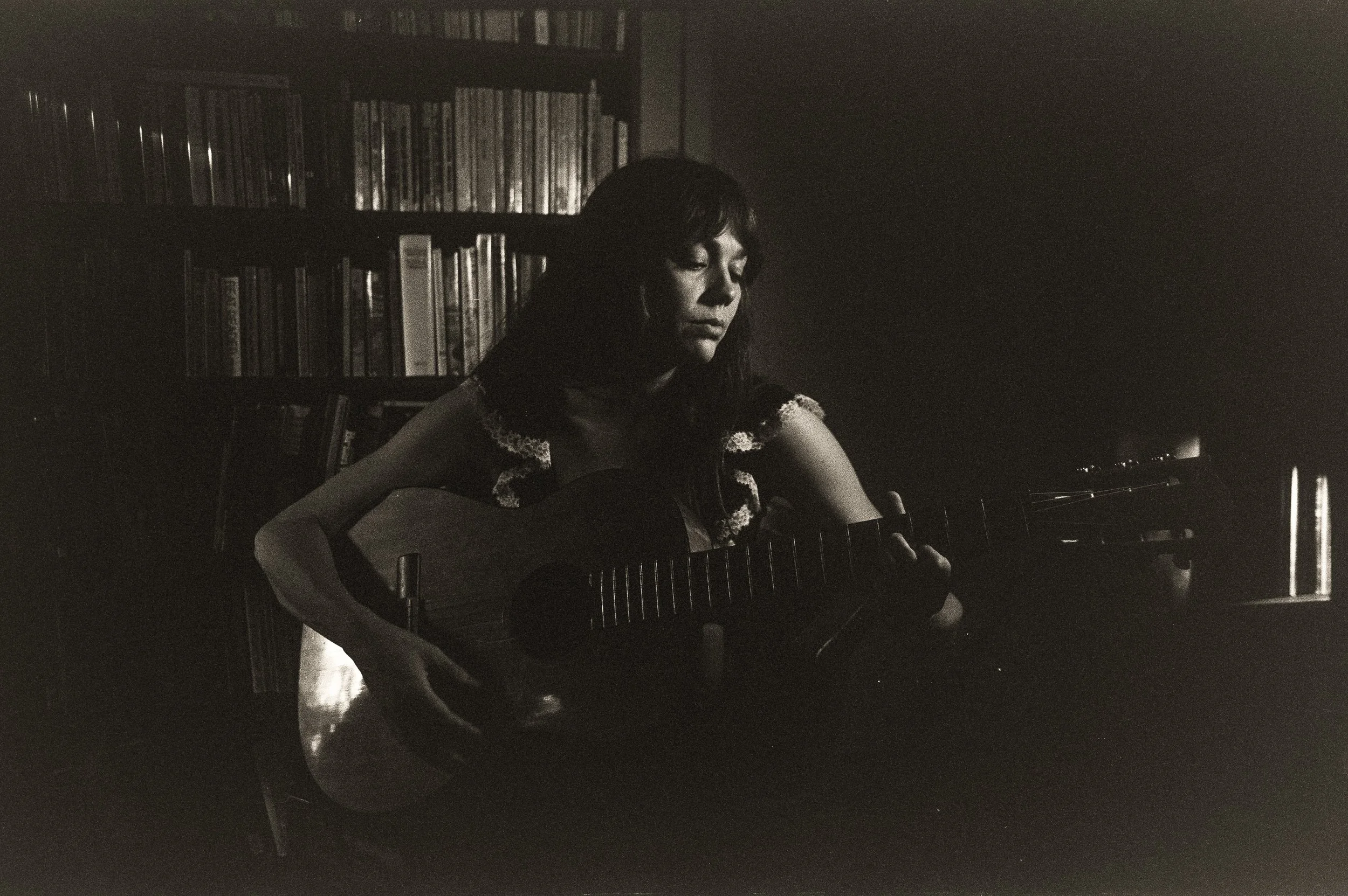 ✨Tonight in Philadelphia✨Mia Wilson, Donald Beaman, and Bill Baird play @upstairsabyss 

Friday October 23rd - 7pm

Mia Wilson @miawilsonmusic 
Donald Beaman @donald_beaman 
Bill Baird @blondebill 

Upstairs at Abyssinia
229 S 45th St
Philadelphia, P