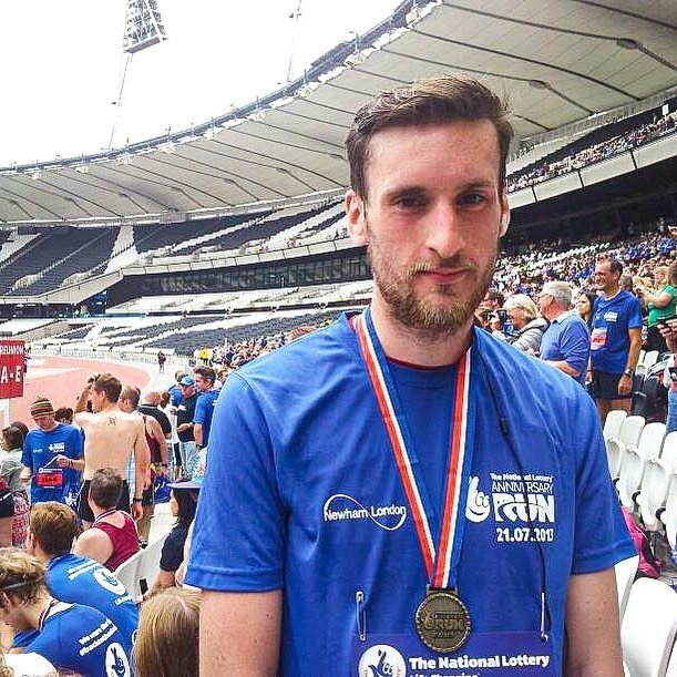 #medalmonday ! Is it Monday? Anyway, it&rsquo;s irrelevant! bear witness to this photo of me having just run the 2013 Anniversary Run, which finished in the Olympic Stadium. God damn I miss those London Olympics, what a time that was to be alive, you