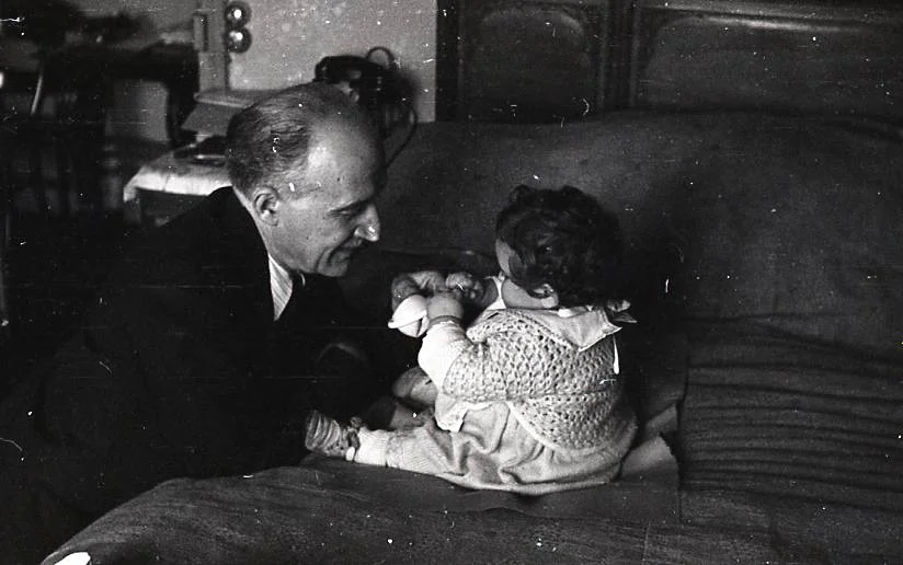 Georges et sa petite-fille à Courbevoie