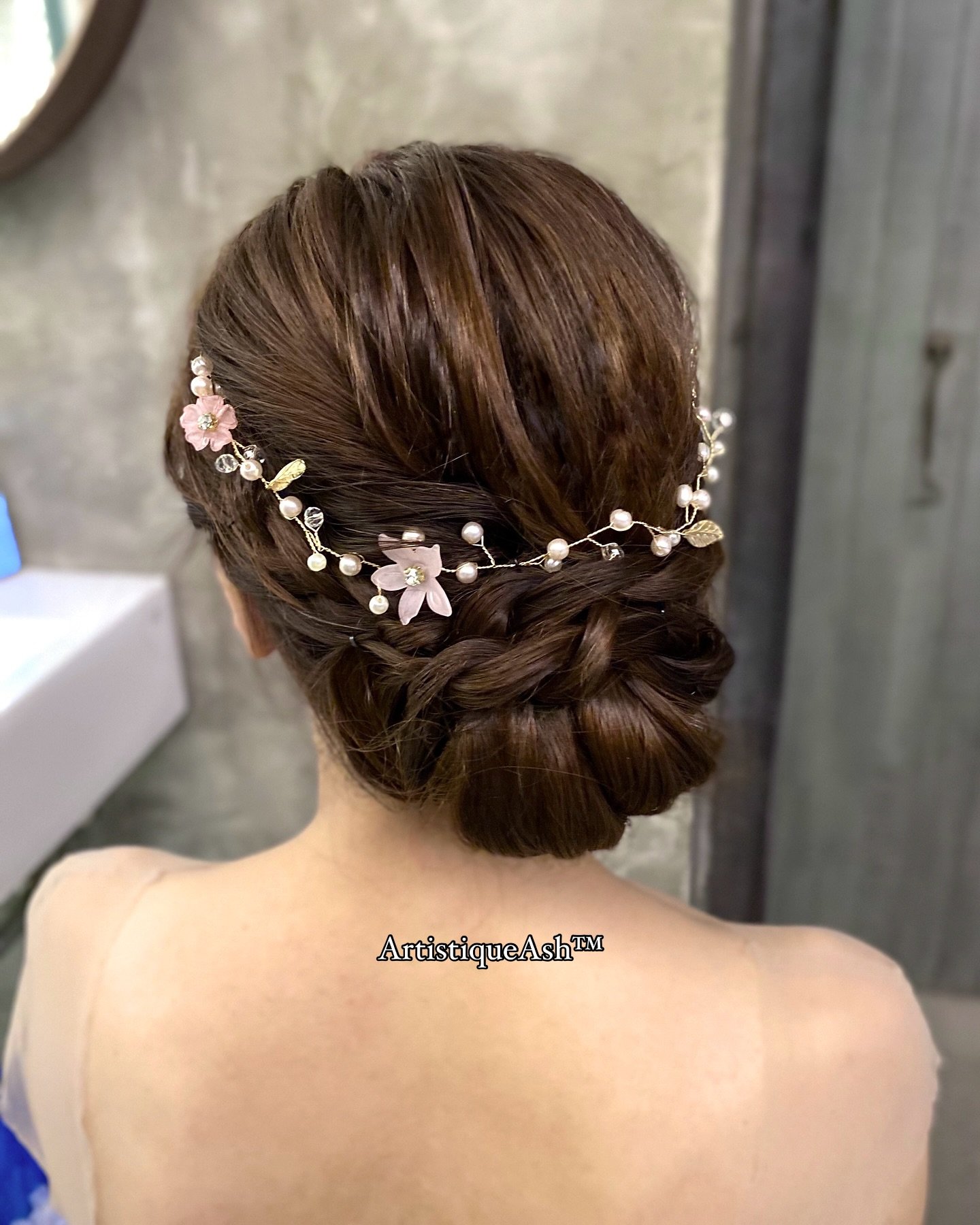 Bride Theresa&rsquo;s low-braided updo for her wedding!🤩 
[💄Airbrush Makeup &amp; Hair by @artistiqueash ]
.
.
#ArtistiqueAsh #airbrushmakeupkl #bridalhairstylingkl