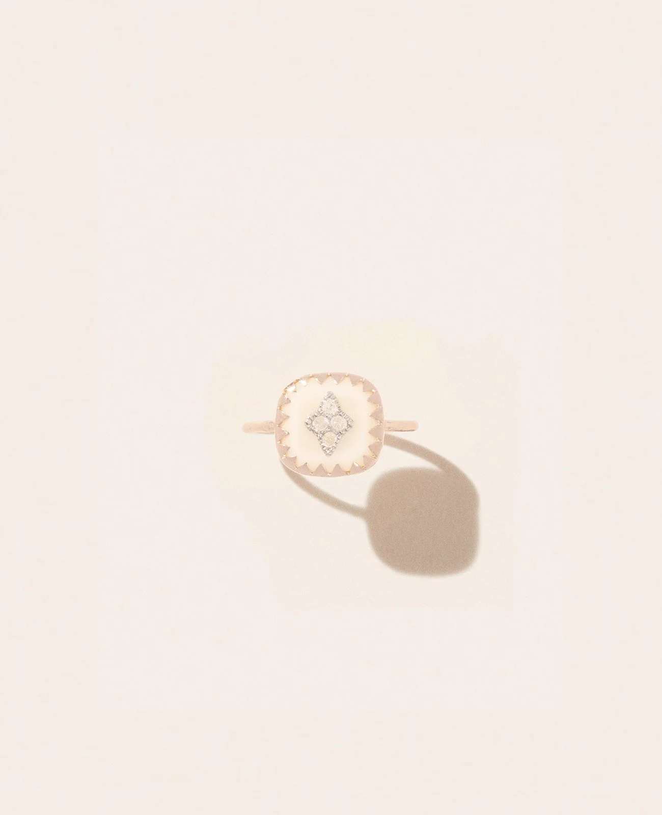 BAGUE PIERROT BLANC  PASCALE MONVOISIN