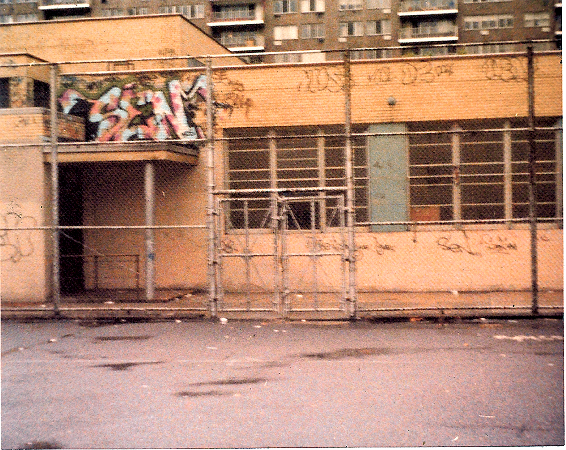 Sen School Roof 1983.jpg