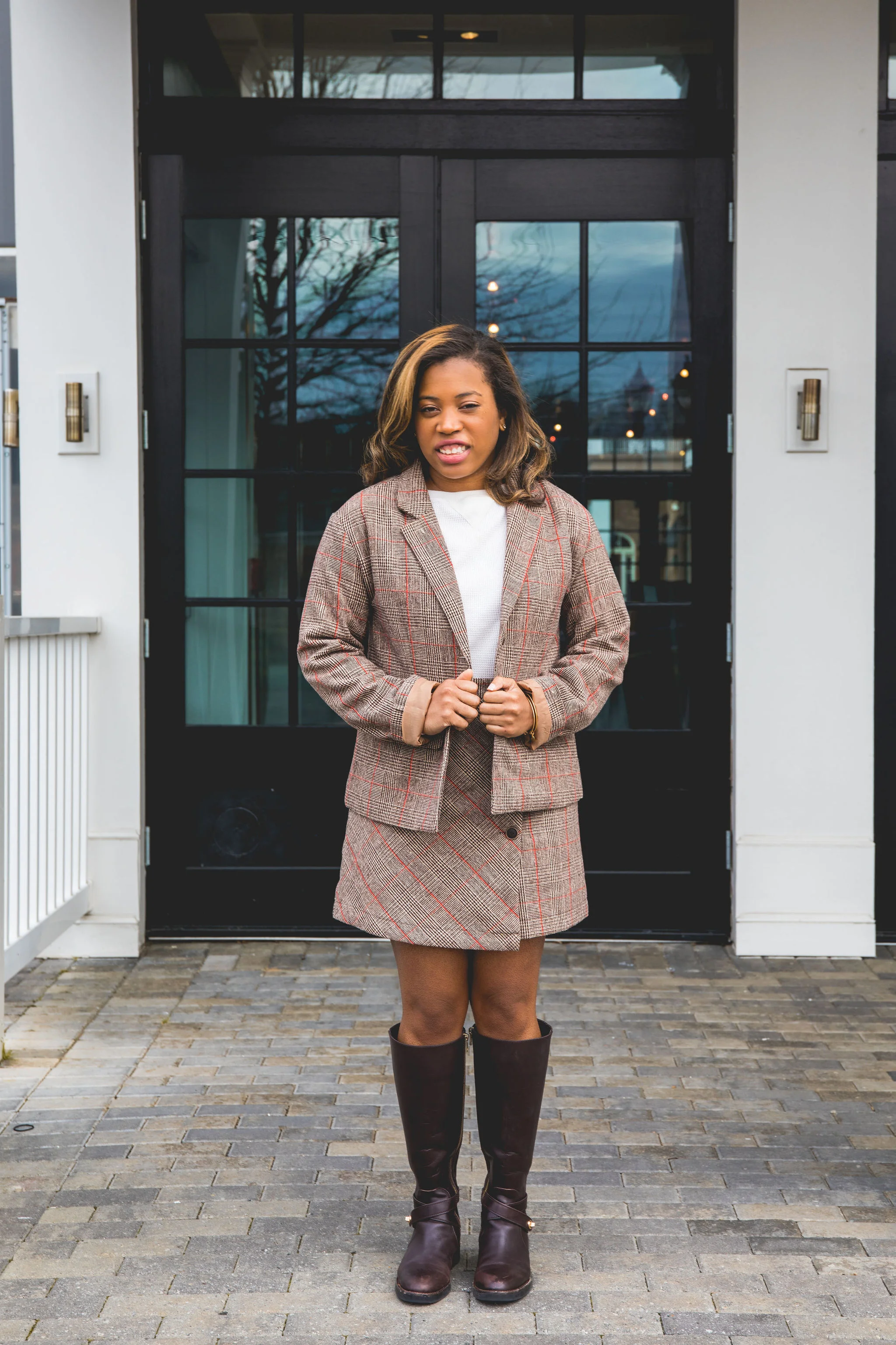houndstoothwomenssuit2.jpg