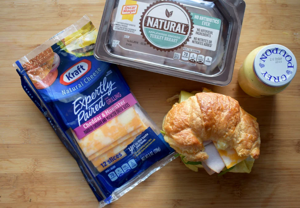 OscarMayerNaturalAppleWoodTurkeyBreakfastSandwich_2 copy.jpg